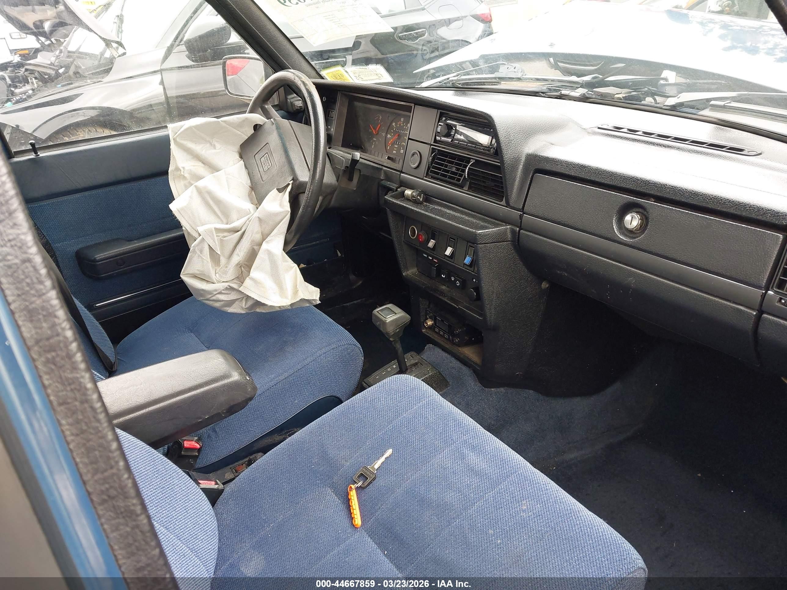 1992 Volvo 240 Gl Blue vin: YV1AS8808N1459791