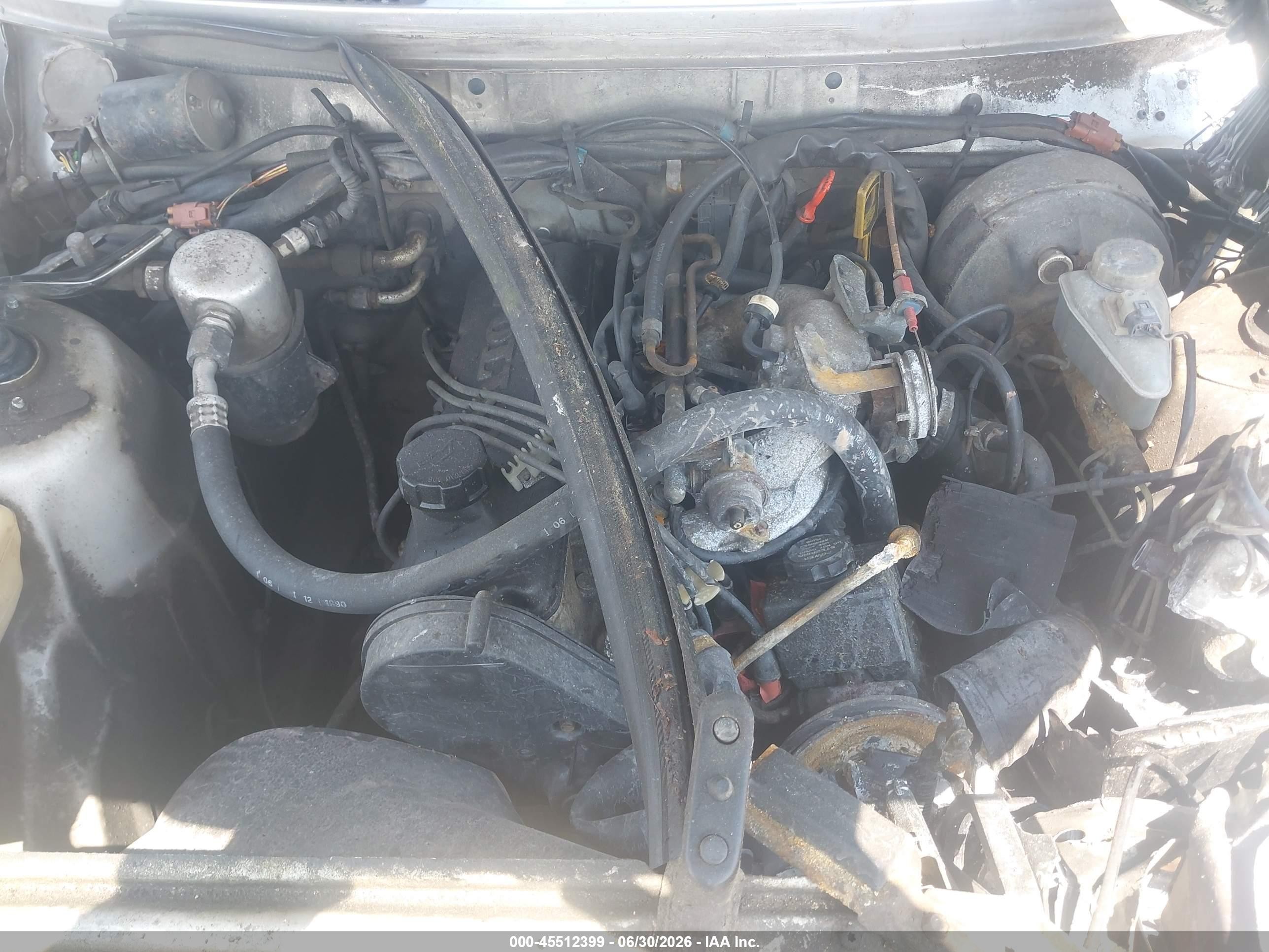 1992 Volvo 240 Gl Silver vin: YV1AS880XN1460442