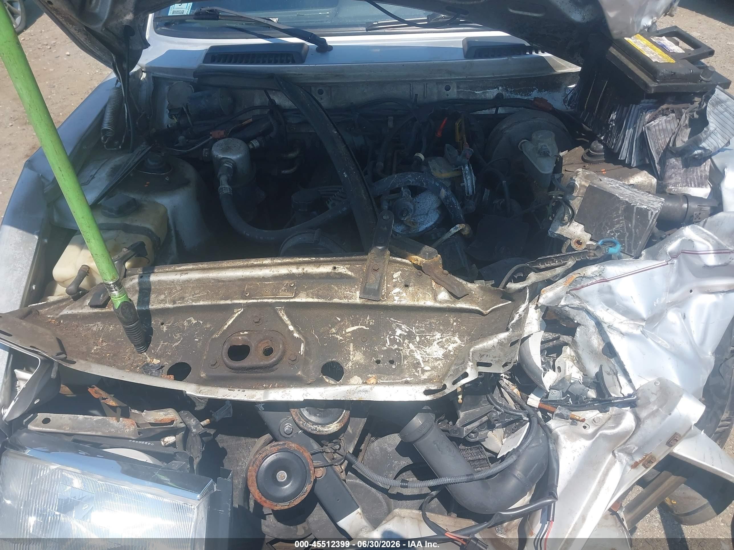 1992 Volvo 240 Gl Silver vin: YV1AS880XN1460442