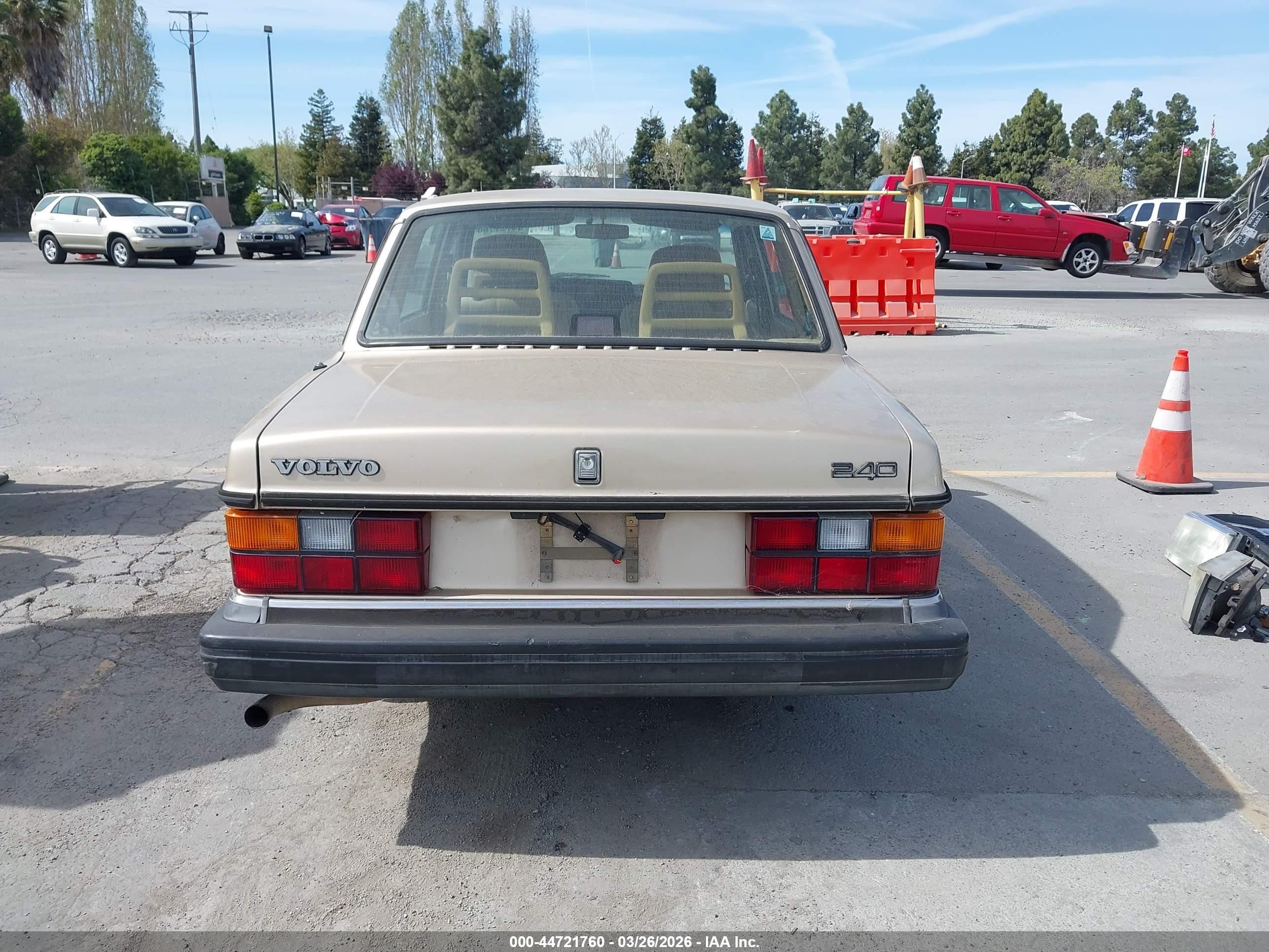 1992 Volvo 240 Gl Brown vin: YV1AS8815N1471874