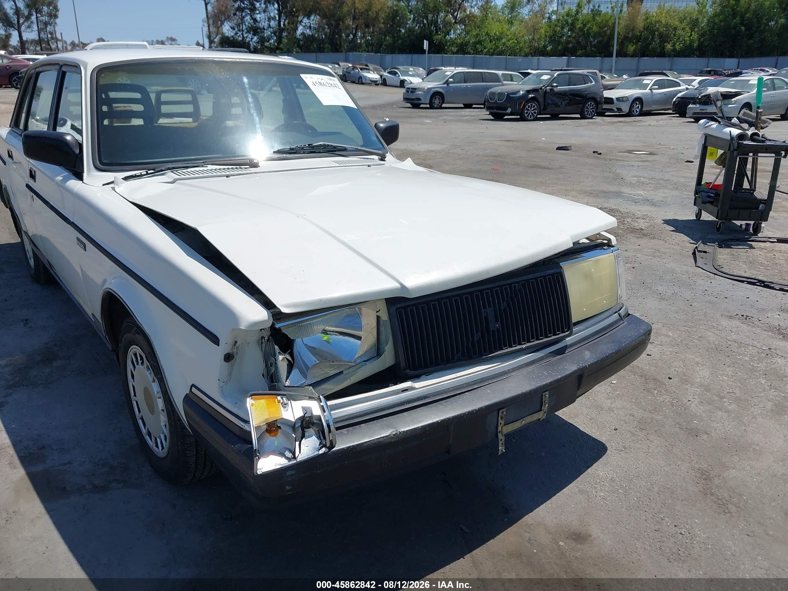 1992 Volvo 240 Gl White vin: YV1AS8817N1471116