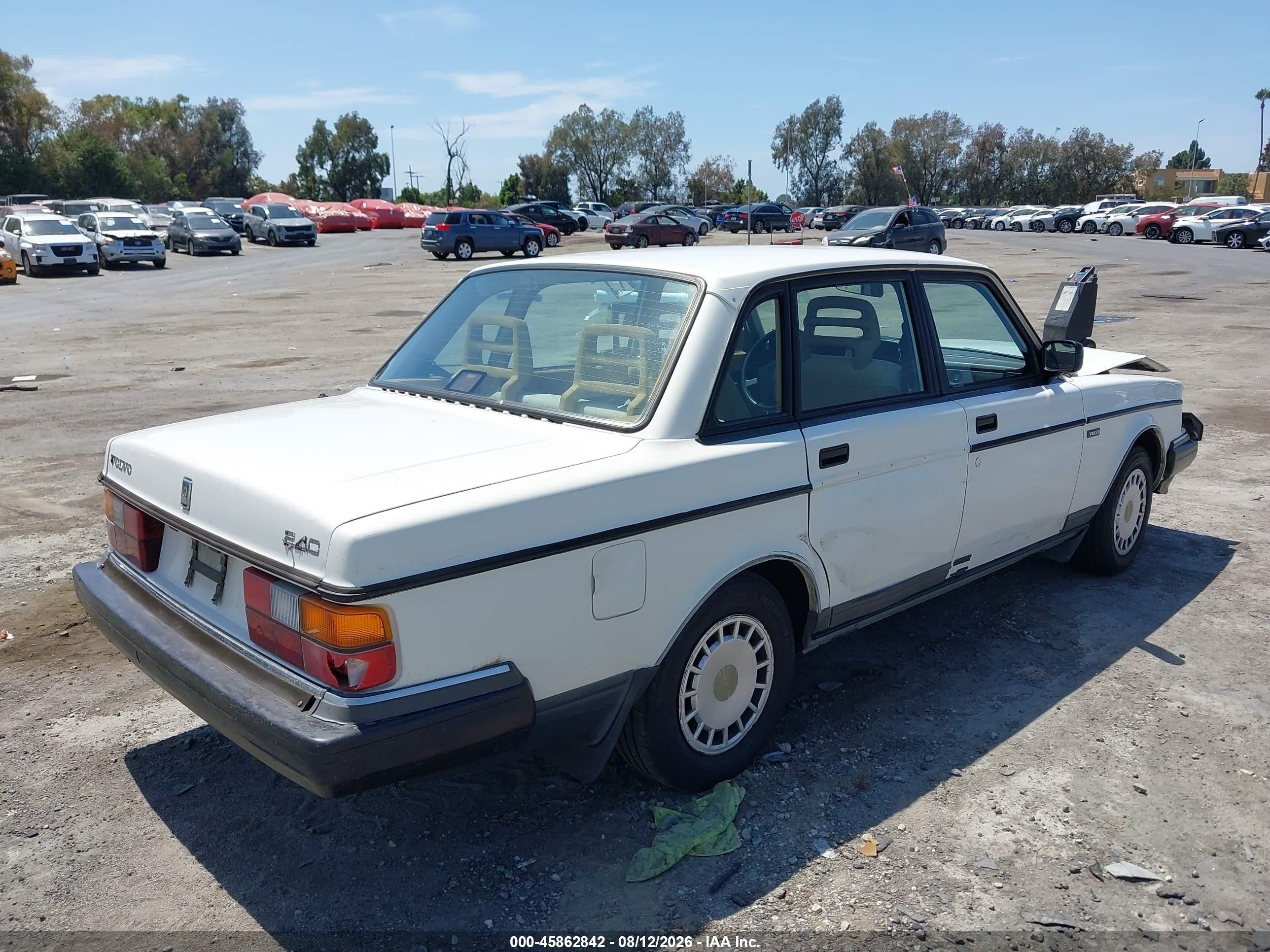 1992 Volvo 240 Gl White vin: YV1AS8817N1471116