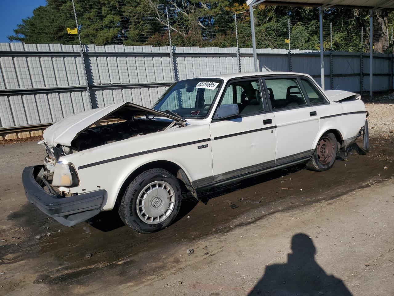 1992 Volvo 240 Base White vin: YV1AS8819N1473739