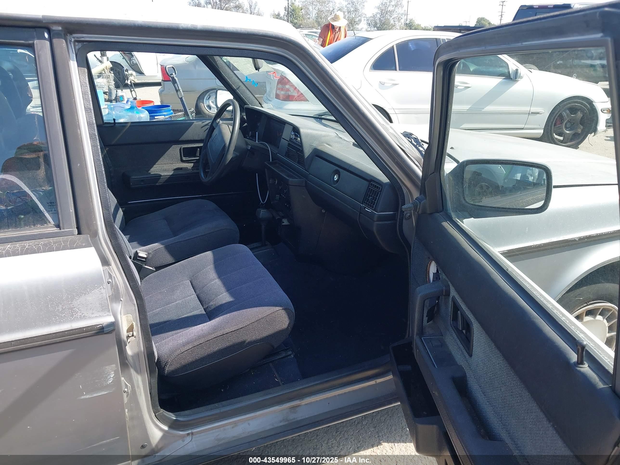 1992 Volvo 240 Gl Gray vin: YV1AS881XN1459512