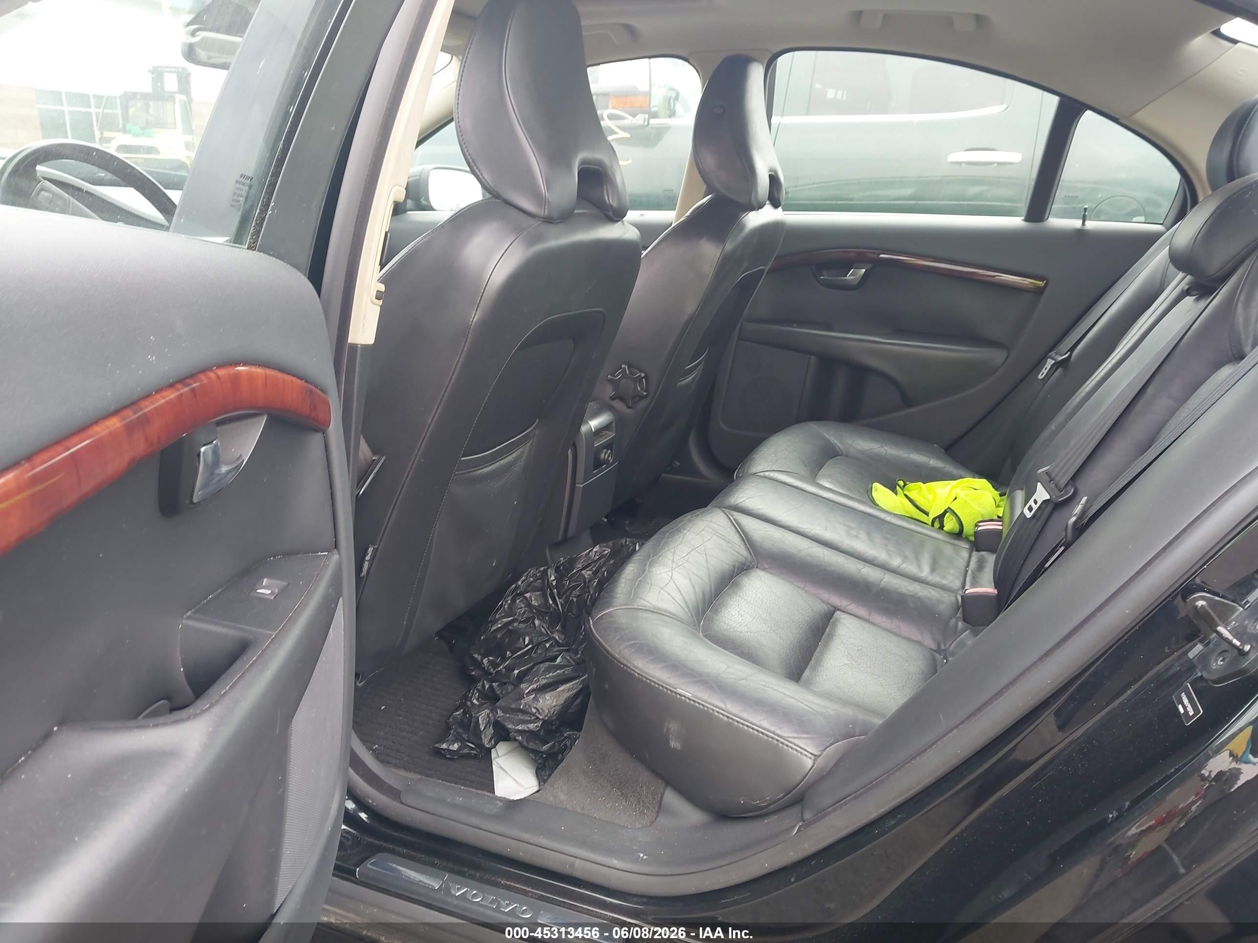 2007 Volvo S80 3.2 Black vin: YV1AS982471037026