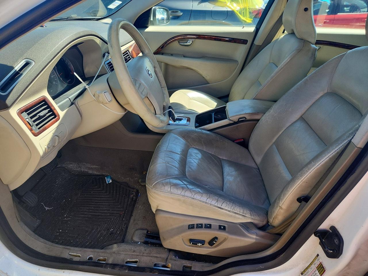 2007 Volvo S80 3.2 Белый vin: YV1AS982571021319