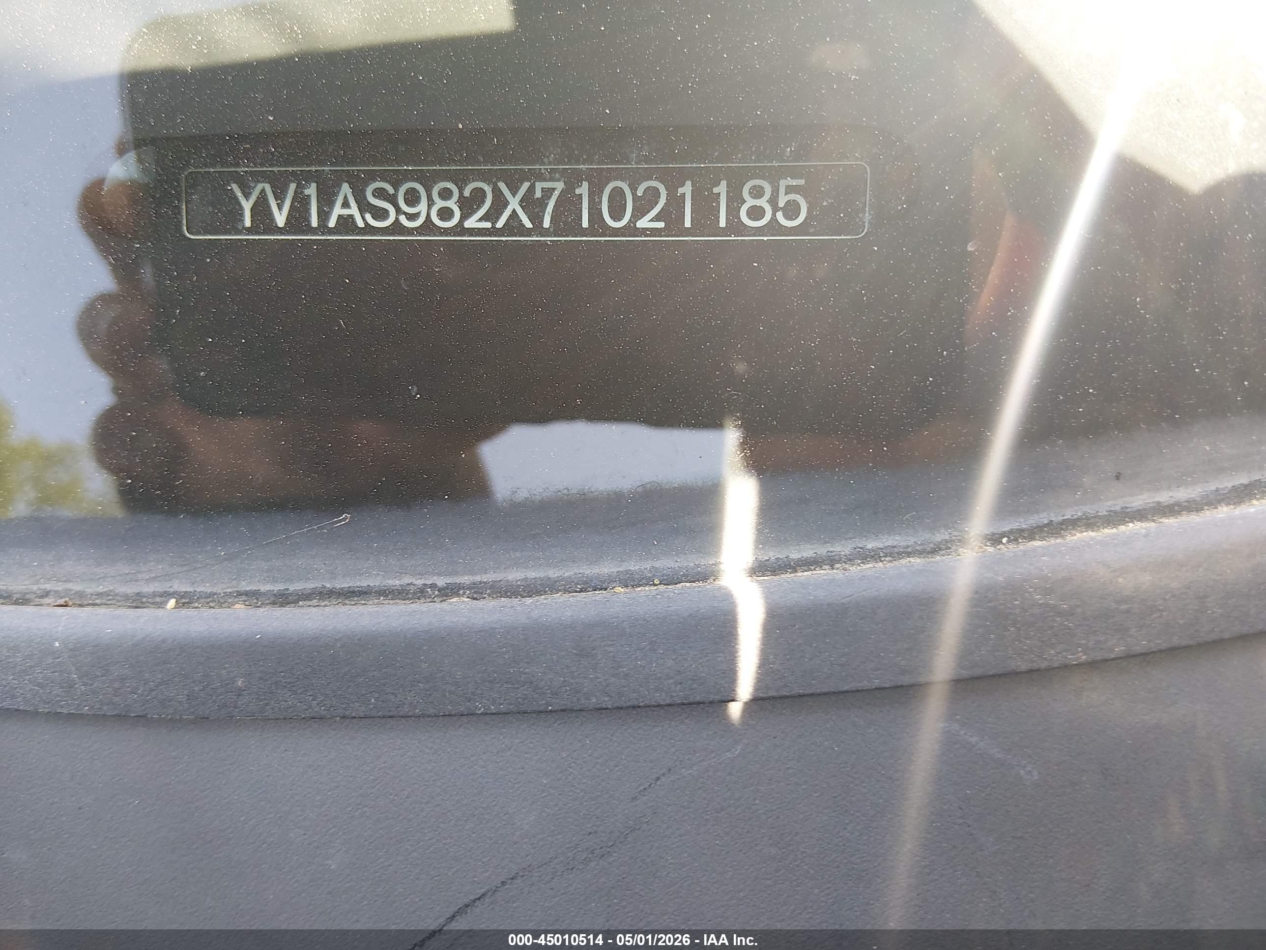 2007 Volvo S80 3.2 Silver vin: YV1AS982X71021185