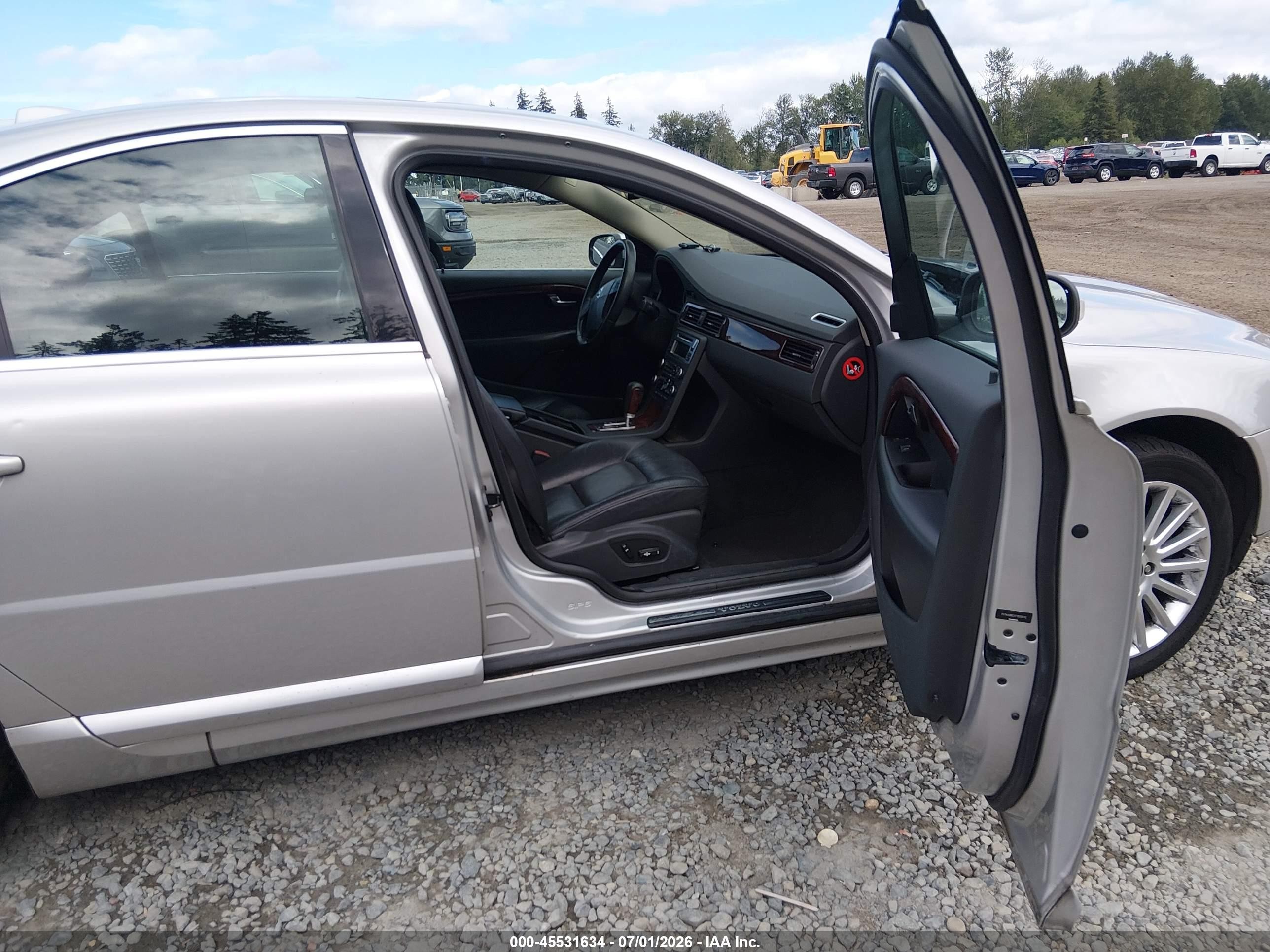 2007 Volvo S80 3.2 Silver vin: YV1AS982X71035510