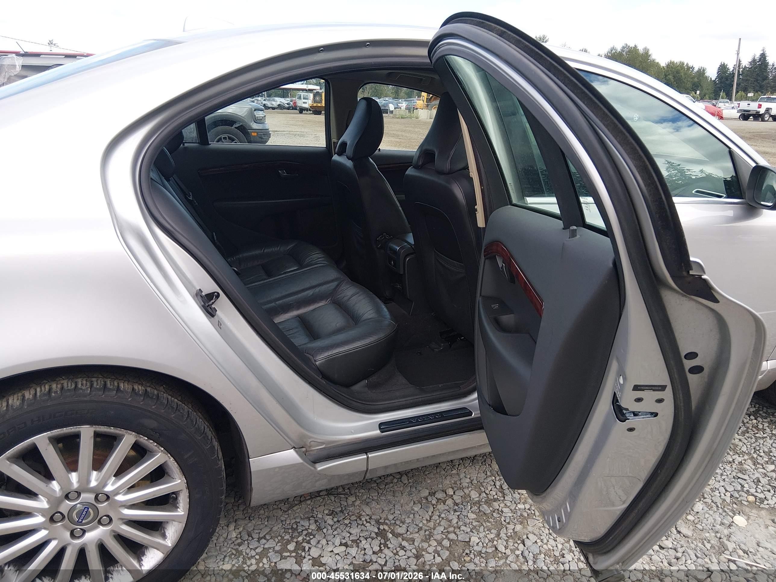 2007 Volvo S80 3.2 Silver vin: YV1AS982X71035510