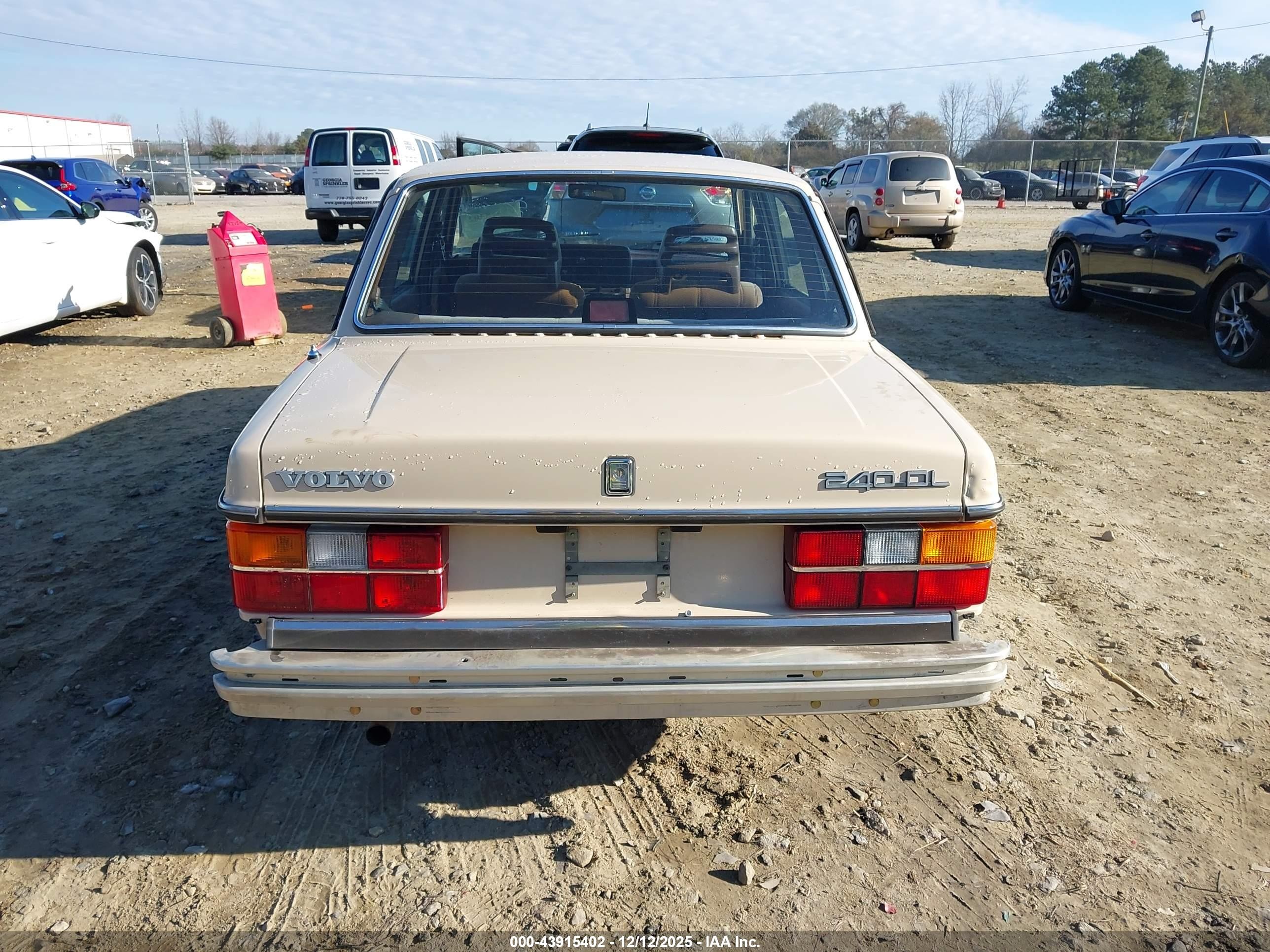 1987 Volvo 244 Dl/gl Кремовый vin: YV1AX8840H1232586