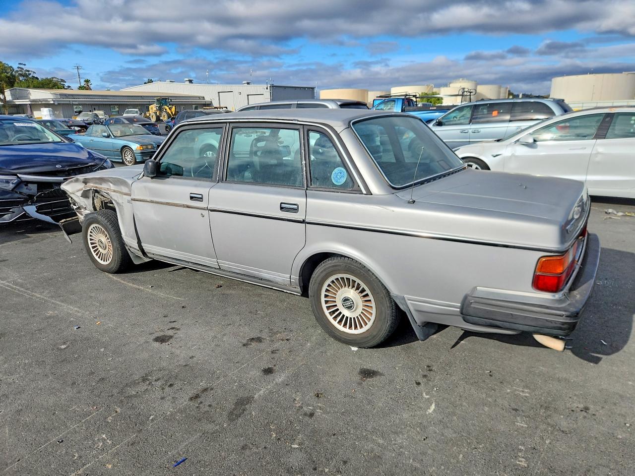 1988 Volvo 244 Dl Silver vin: YV1AX8840J1332015