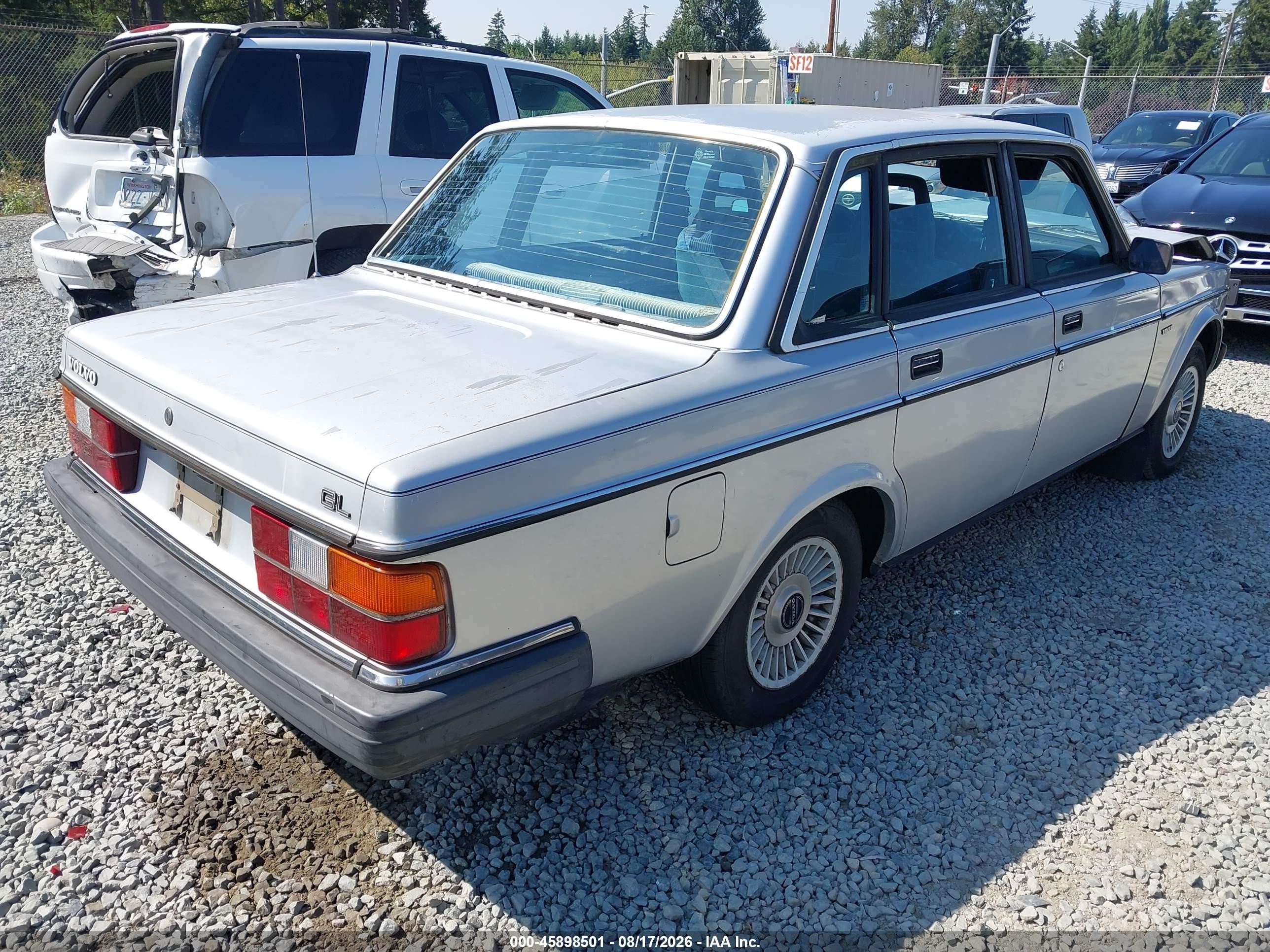 1984 Volvo 244 Dl/gl Silver vin: YV1AX8841E1018427