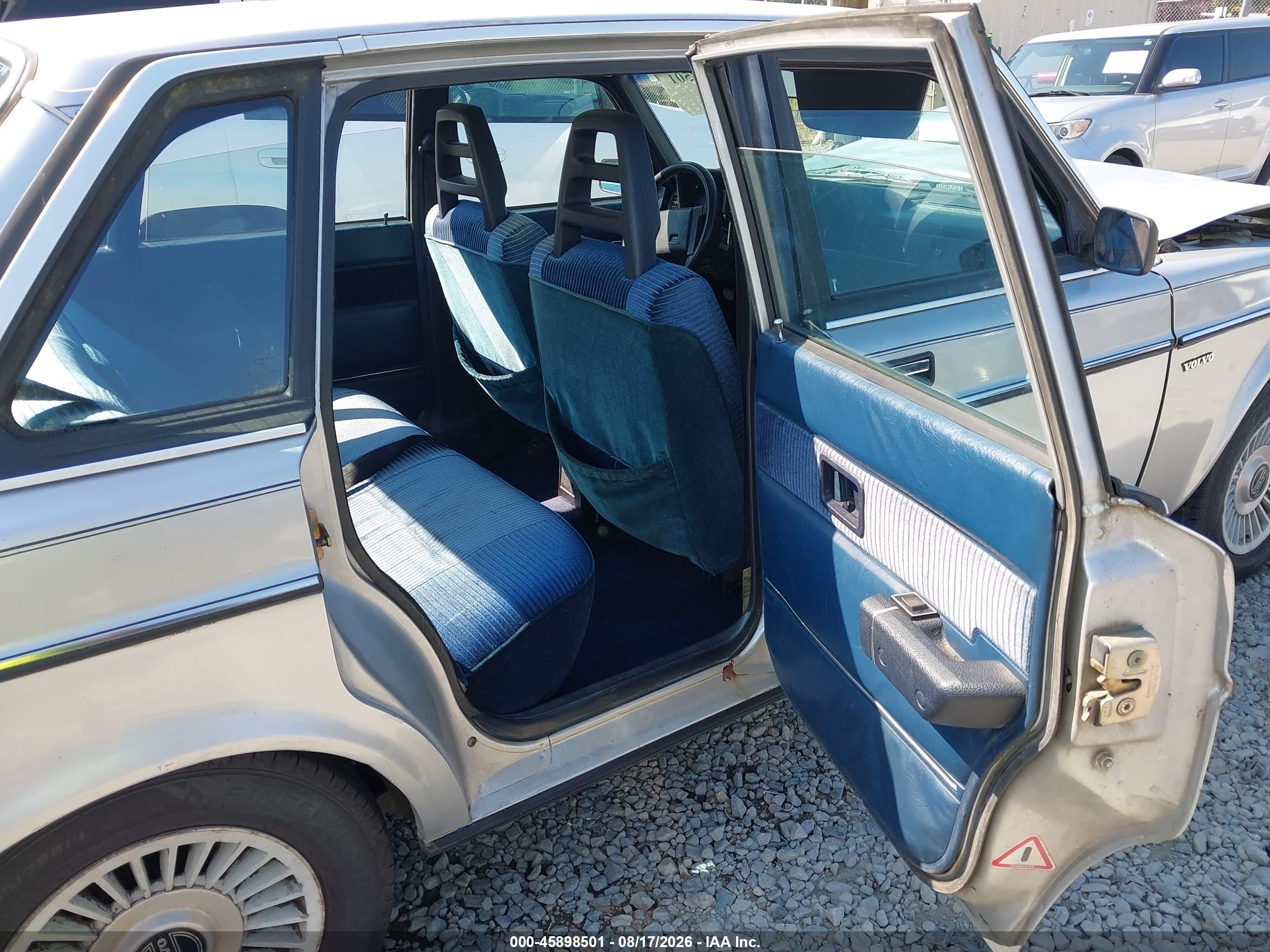 1984 Volvo 244 Dl/gl Silver vin: YV1AX8841E1018427