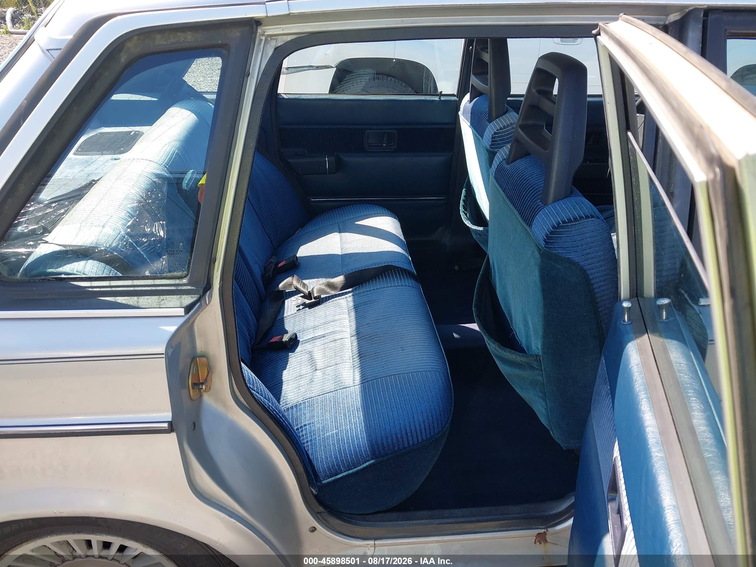 1984 Volvo 244 Dl/gl Silver vin: YV1AX8841E1018427