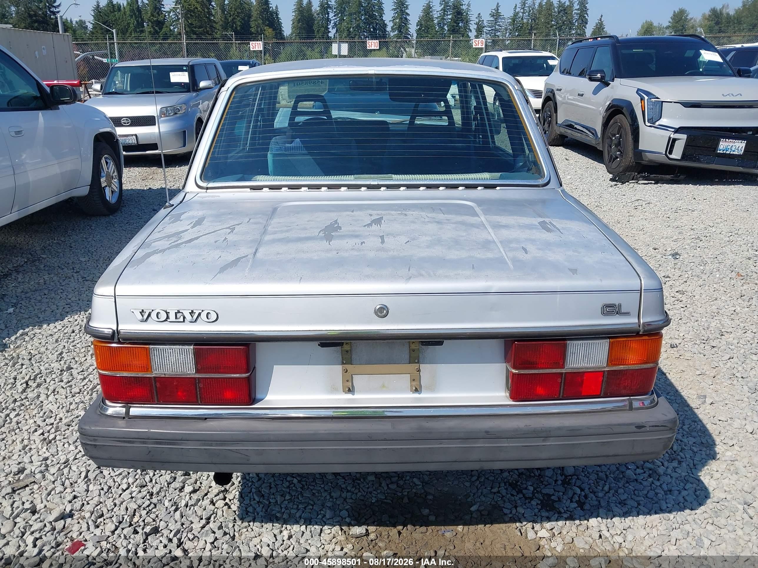 1984 Volvo 244 Dl/gl Silver vin: YV1AX8841E1018427
