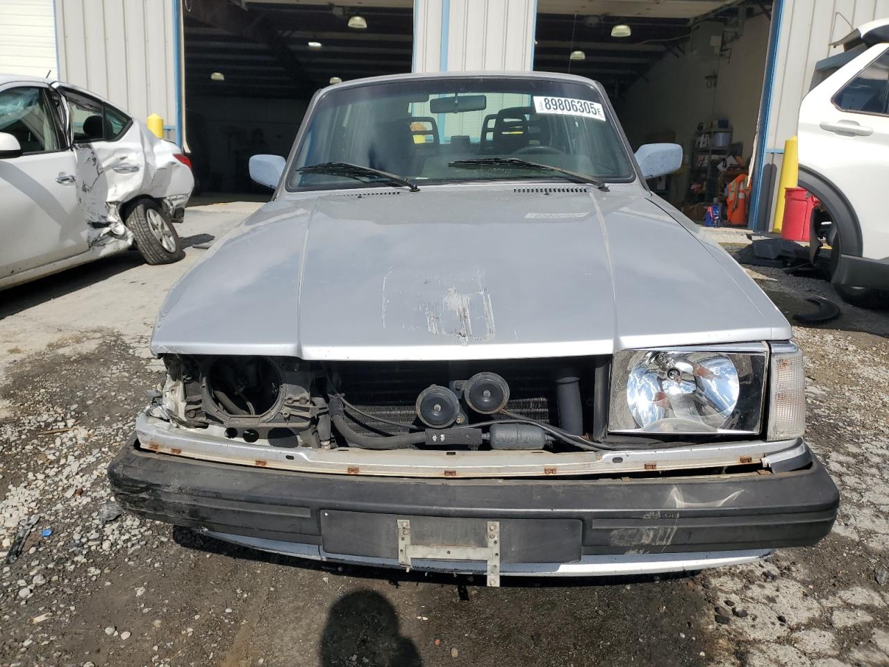 1989 Volvo 244 Dl Серебряный vin: YV1AX8842K1369083