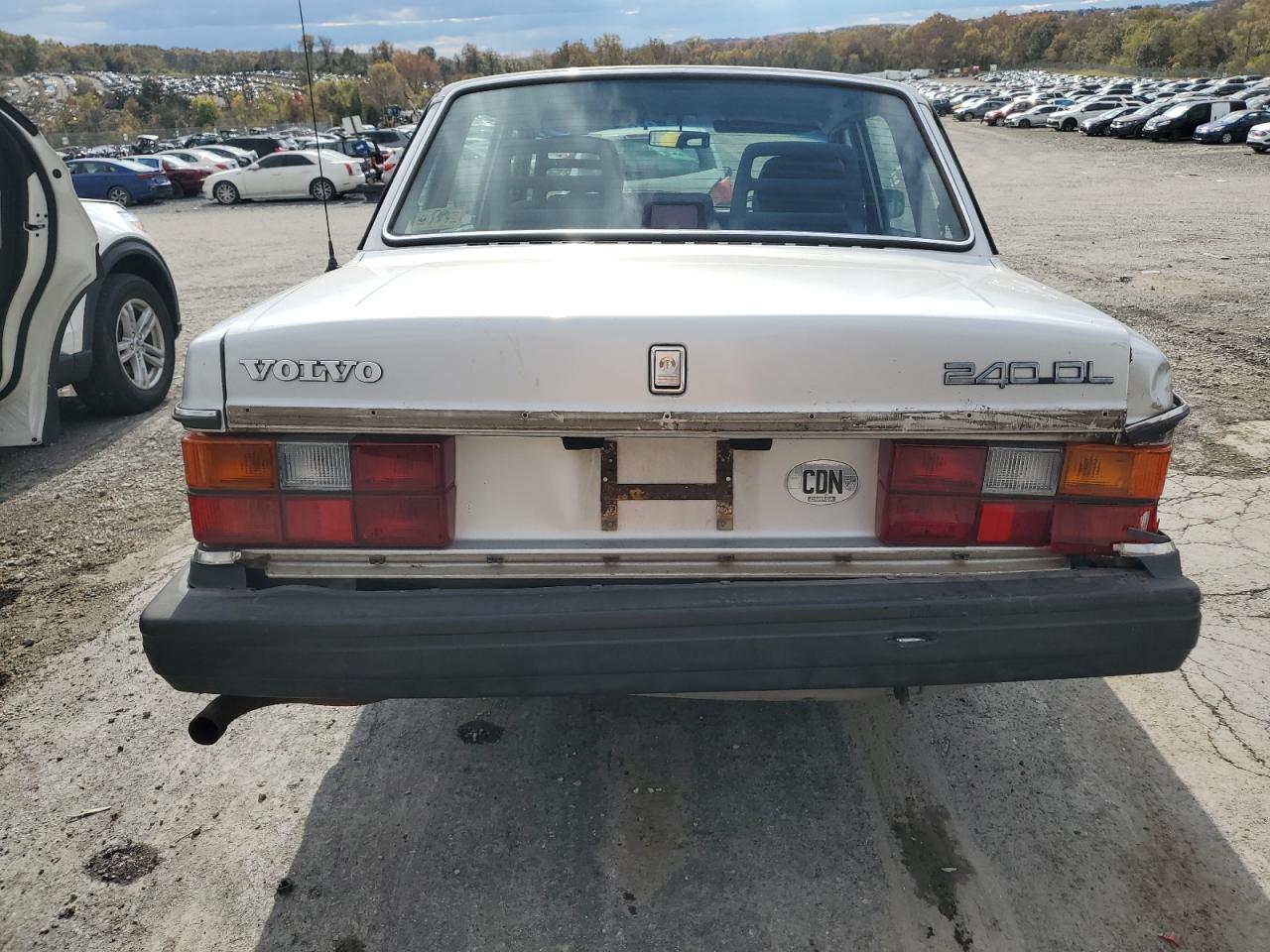 1989 Volvo 244 Dl Серебряный vin: YV1AX8842K1369083