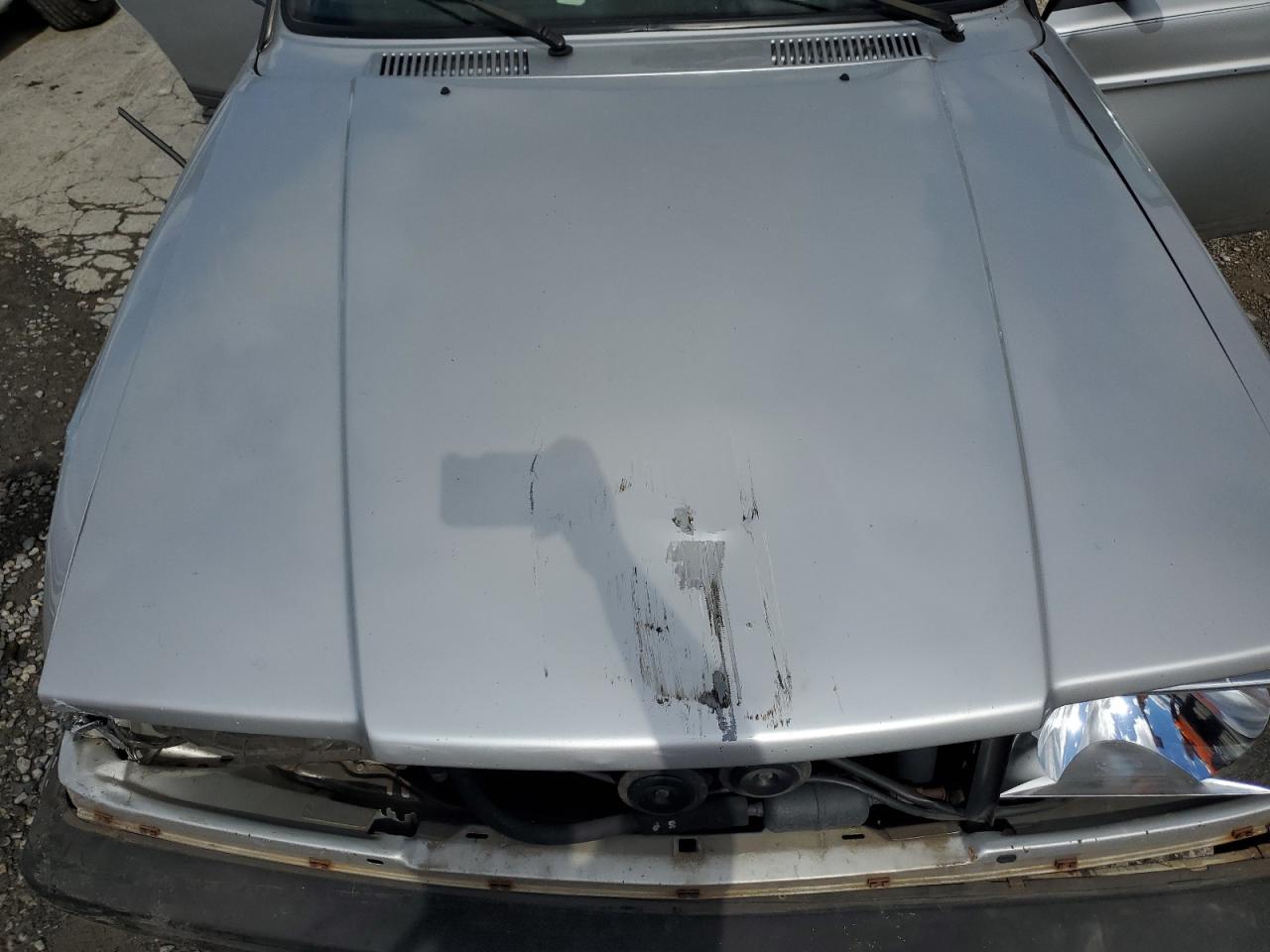 1989 Volvo 244 Dl Серебряный vin: YV1AX8842K1369083