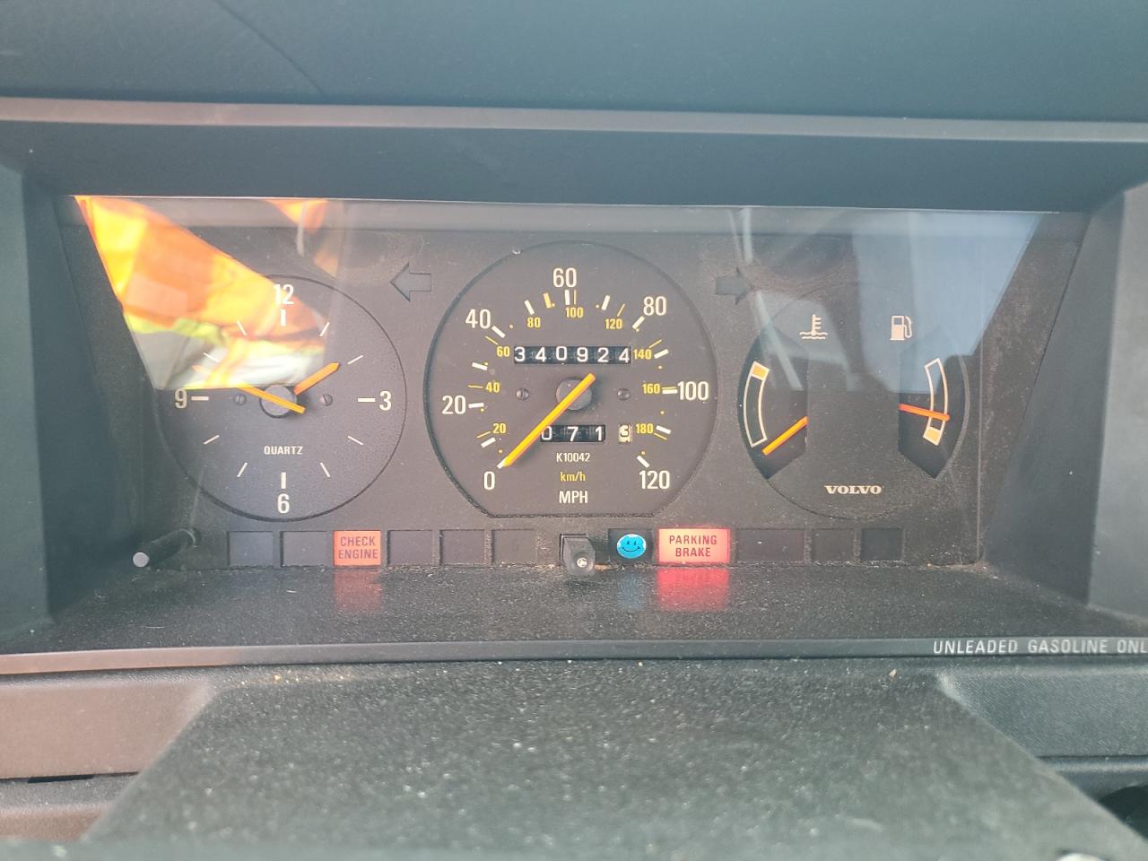 1989 Volvo 244 Dl Серебряный vin: YV1AX8842K1369083