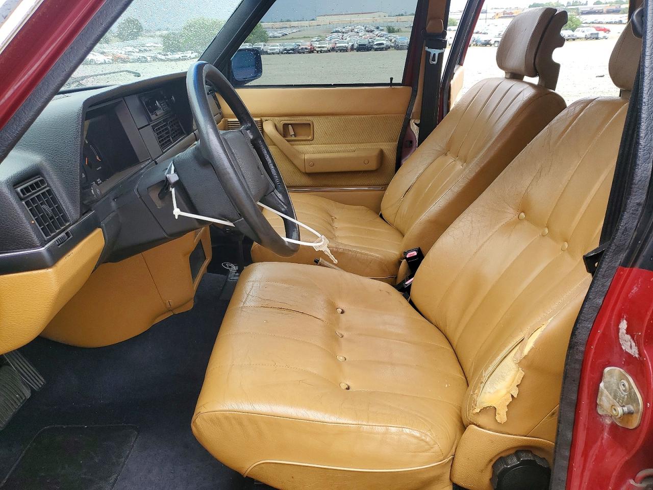 1988 Volvo 244 Dl Красный vin: YV1AX8843J1281447