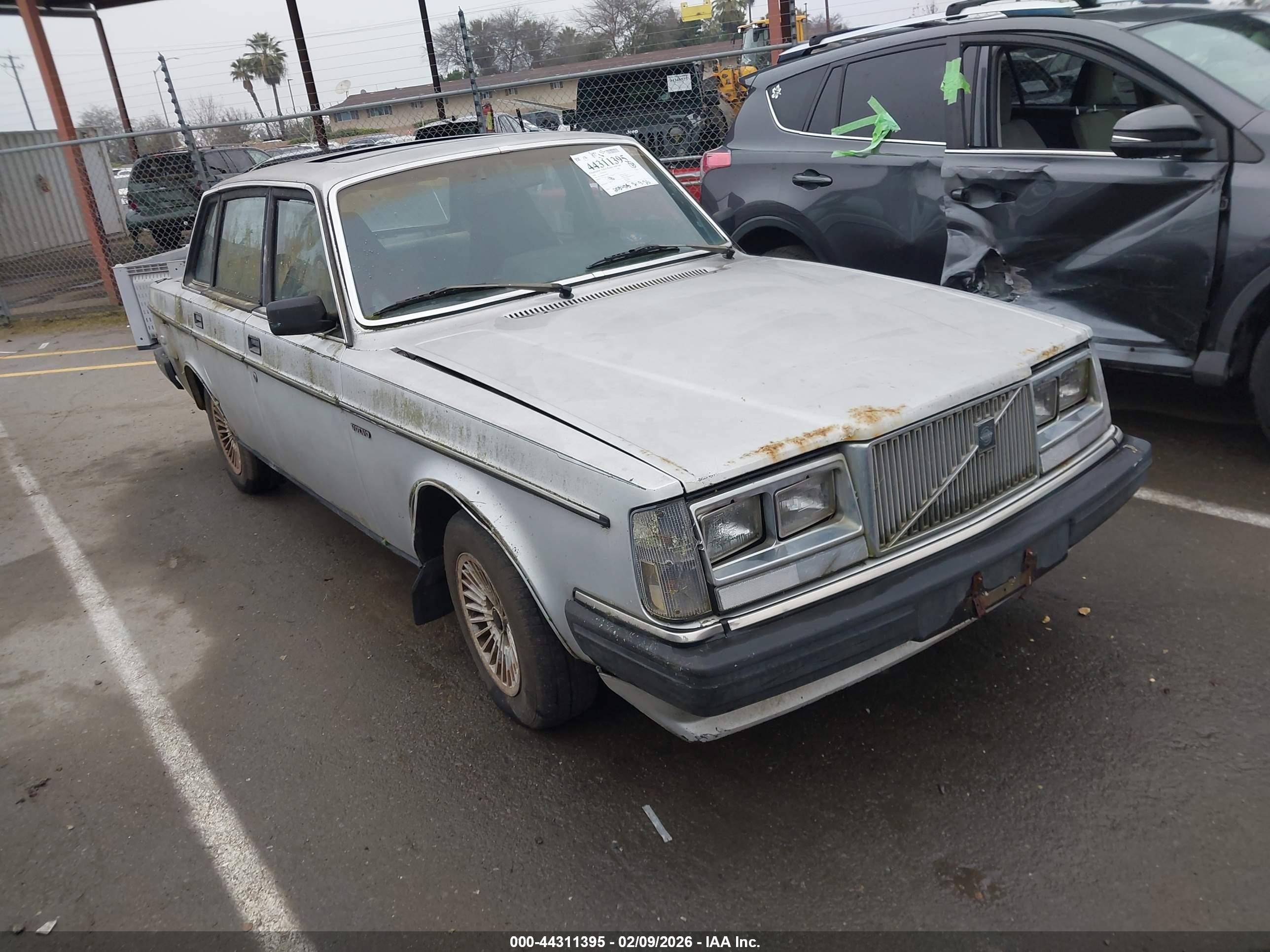 1984 Volvo 244 Dl/gl Silver vin: YV1AX8844E1039921