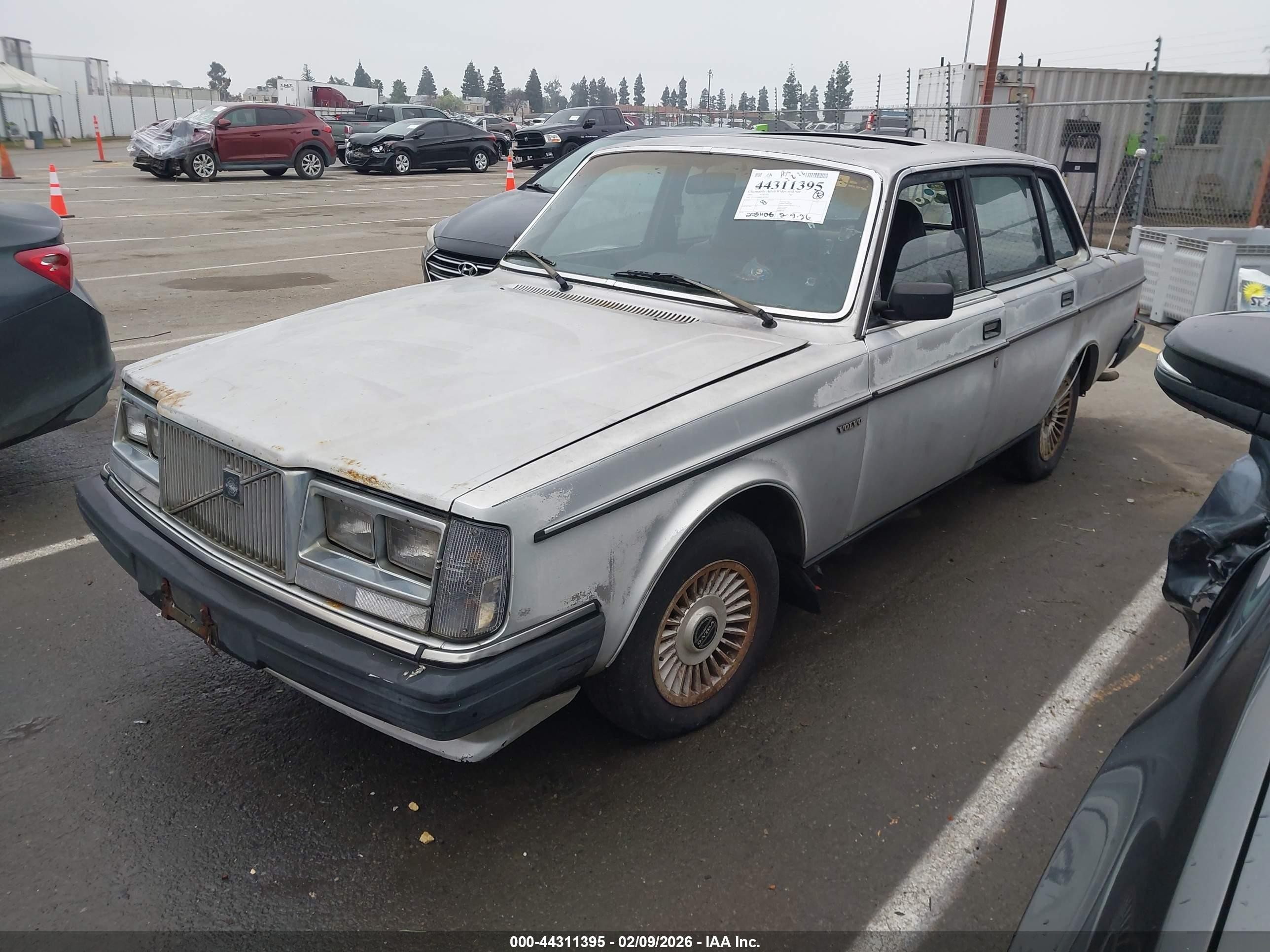 1984 Volvo 244 Dl/gl Silver vin: YV1AX8844E1039921