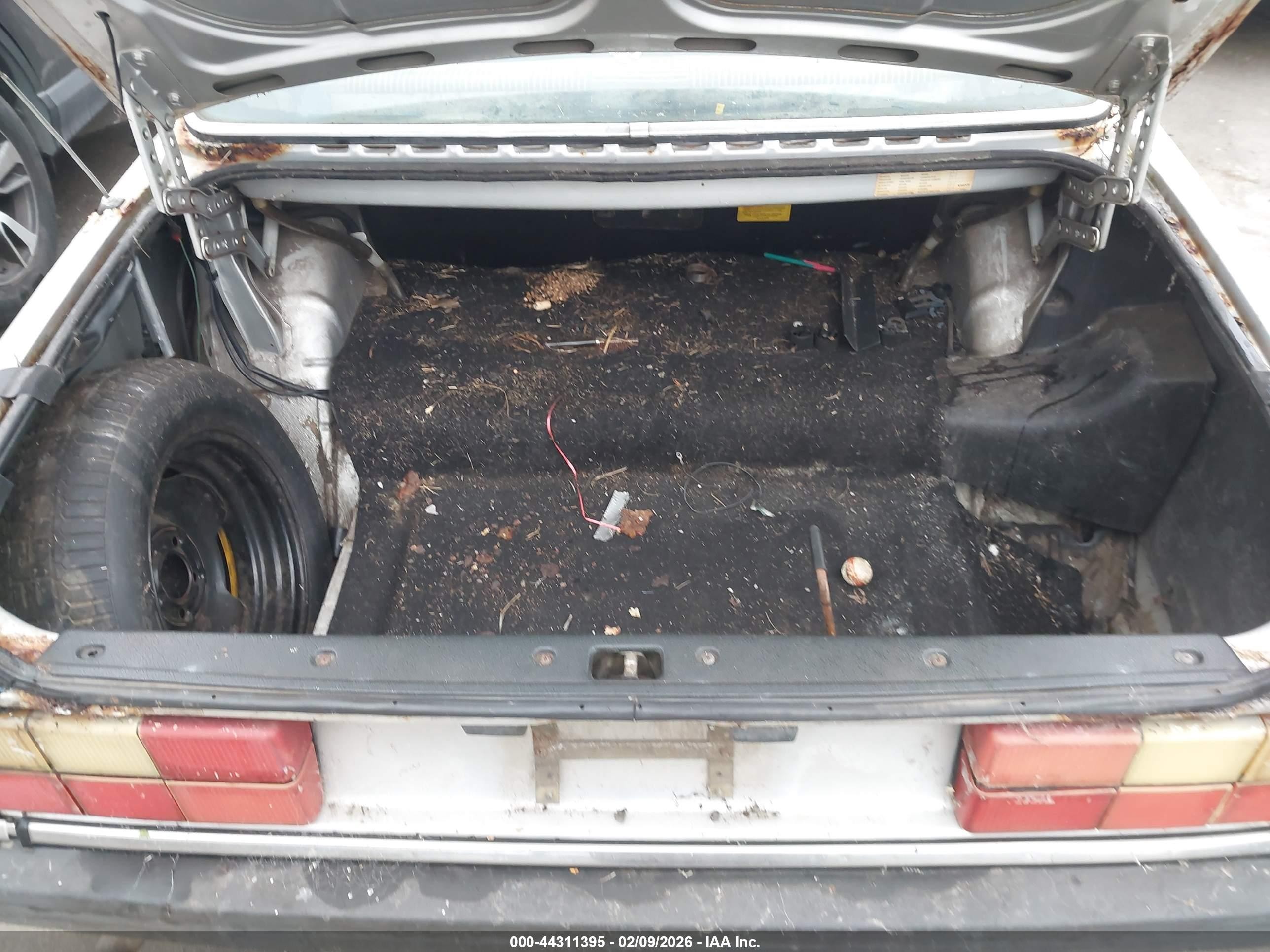 1984 Volvo 244 Dl/gl Silver vin: YV1AX8844E1039921