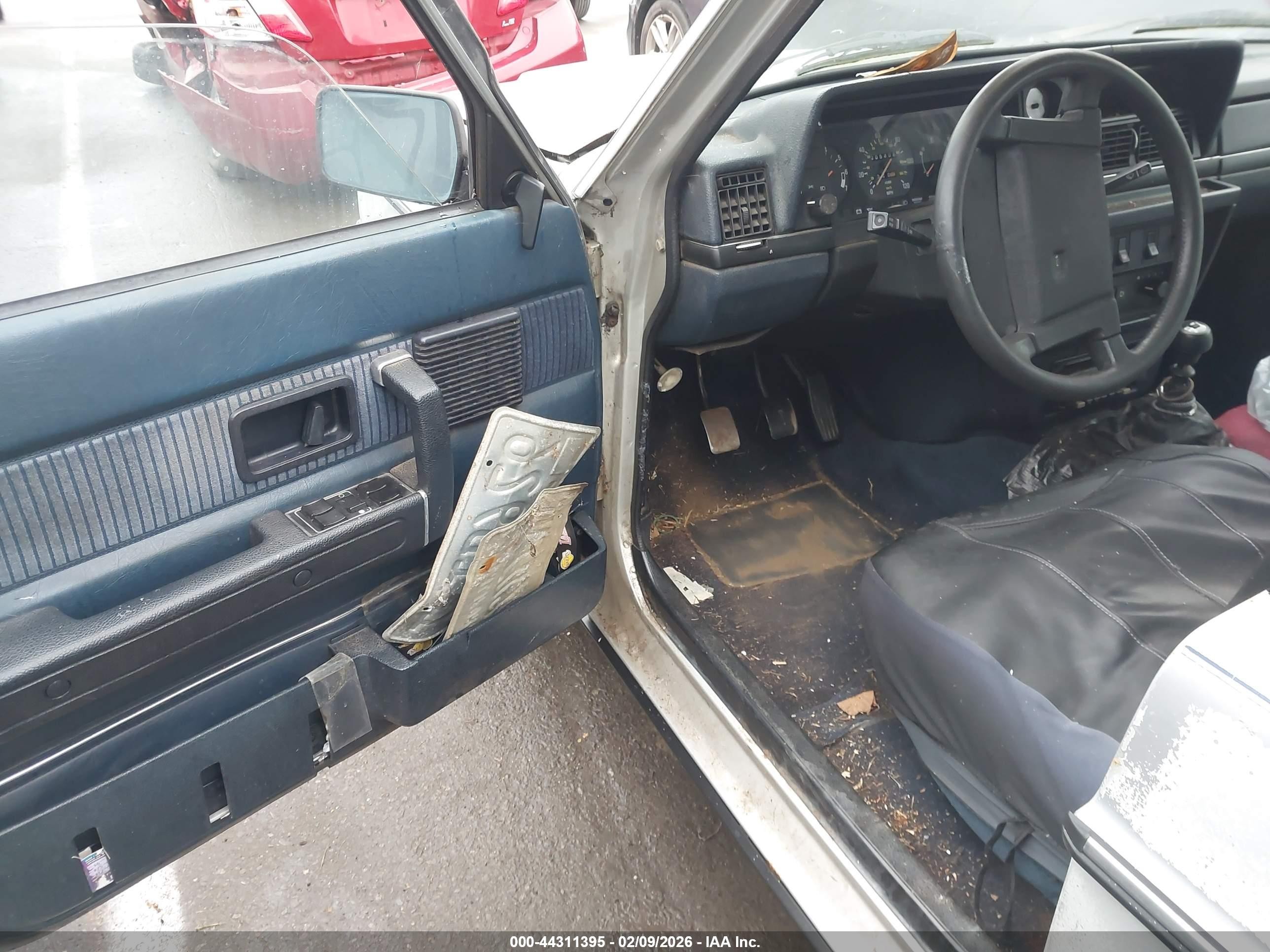 1984 Volvo 244 Dl/gl Silver vin: YV1AX8844E1039921