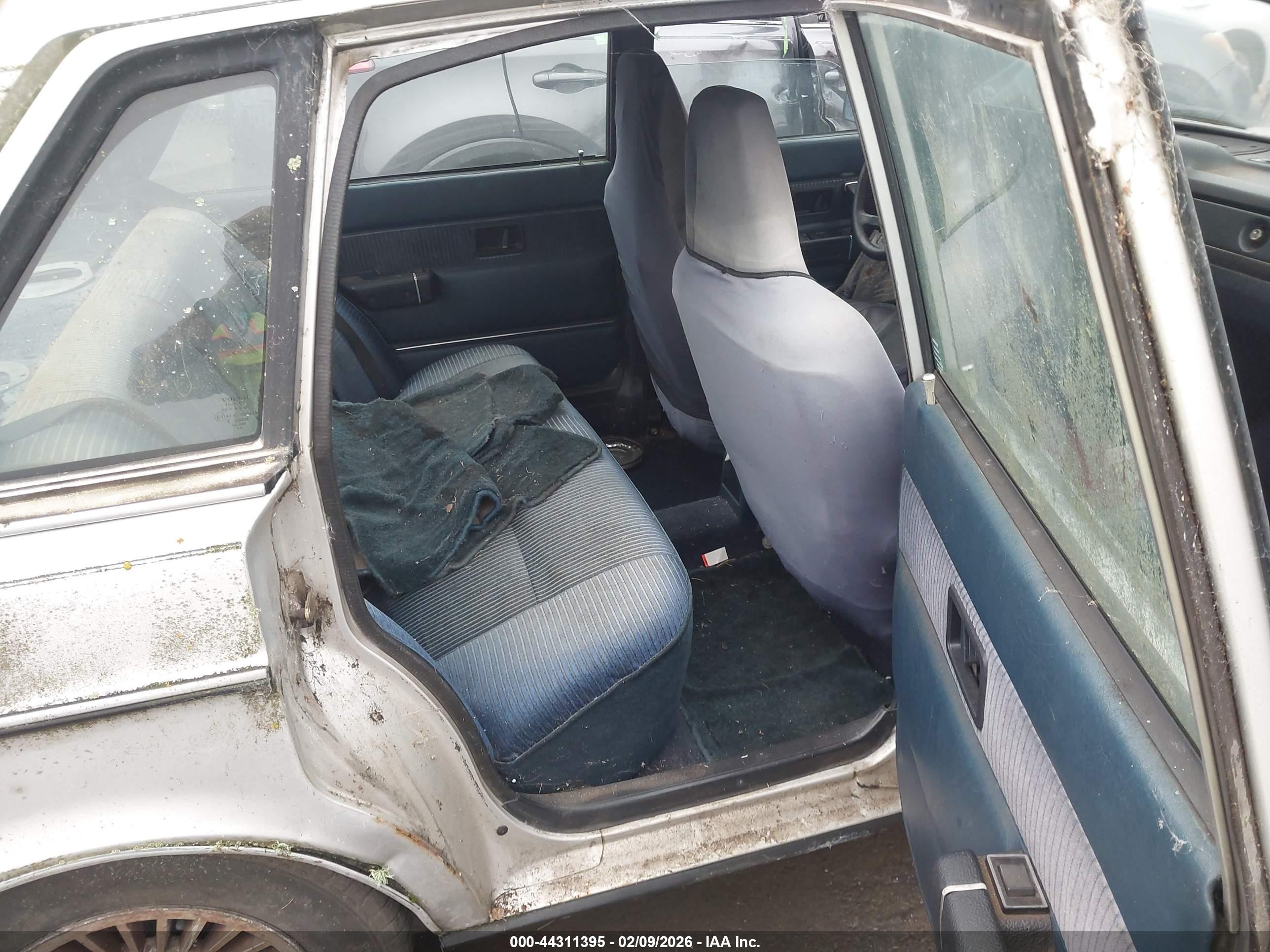 1984 Volvo 244 Dl/gl Silver vin: YV1AX8844E1039921