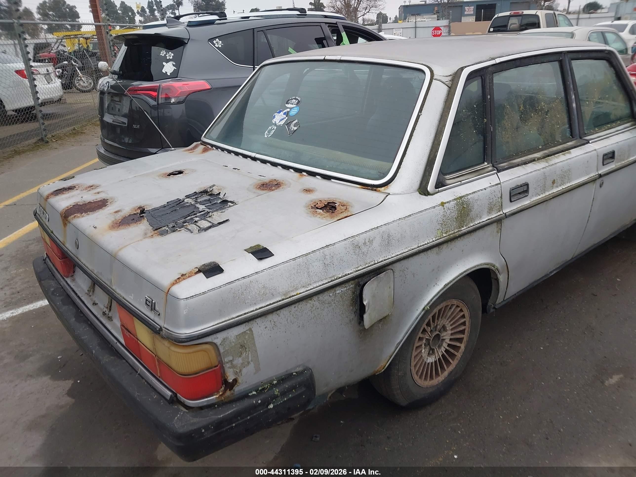 1984 Volvo 244 Dl/gl Silver vin: YV1AX8844E1039921