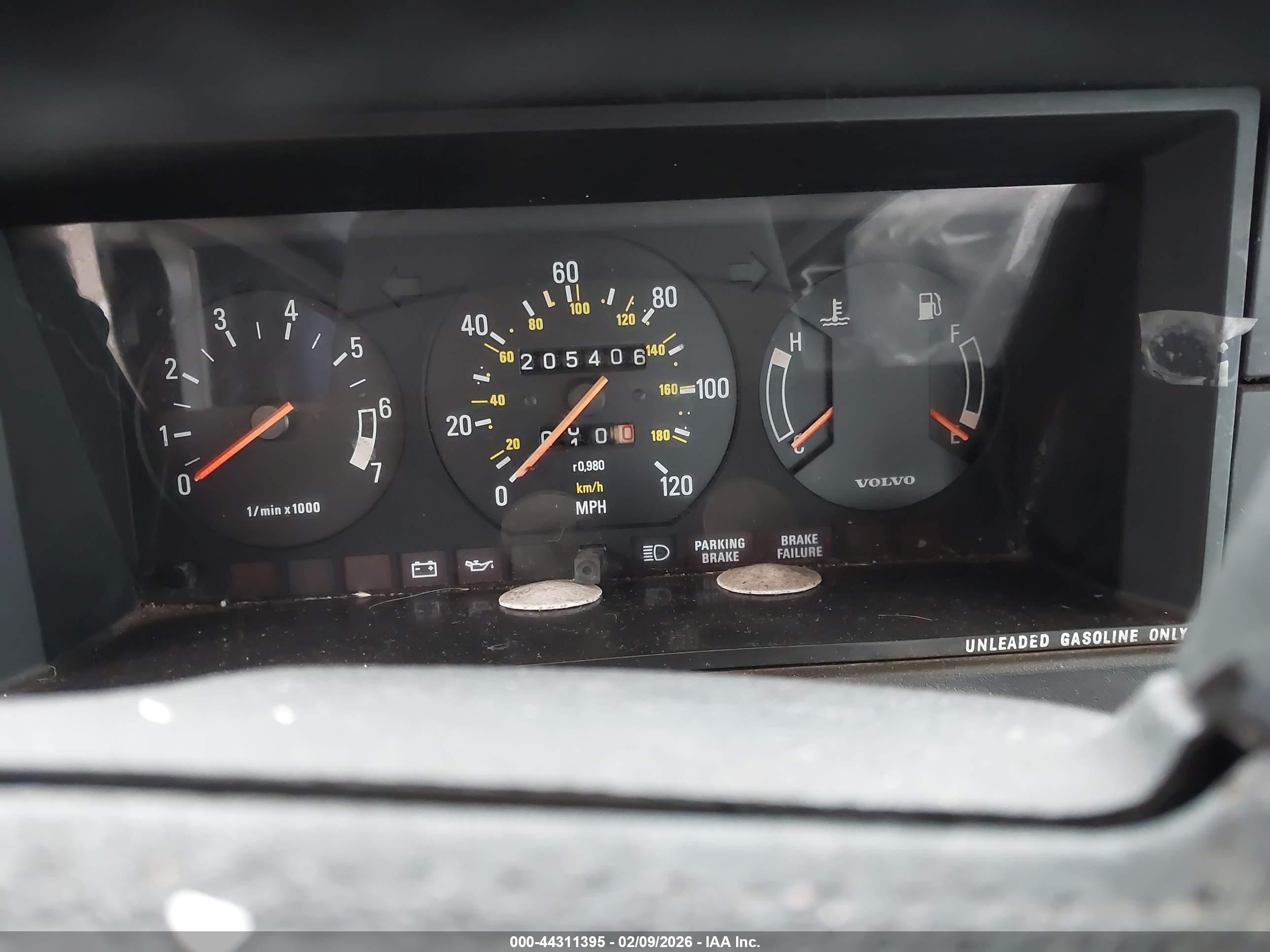 1984 Volvo 244 Dl/gl Silver vin: YV1AX8844E1039921