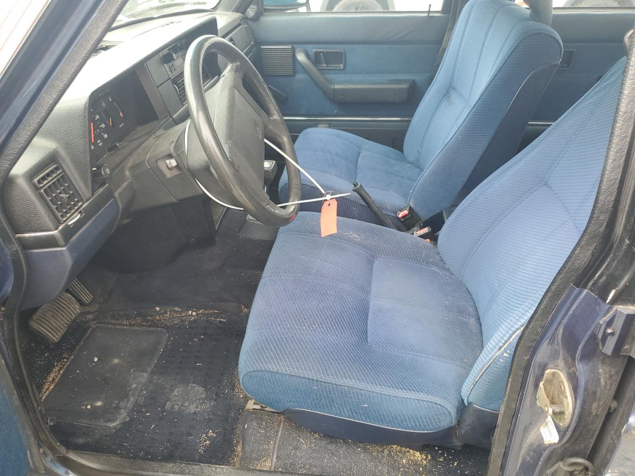 1988 Volvo 244 Dl Blue vin: YV1AX8844J1285703