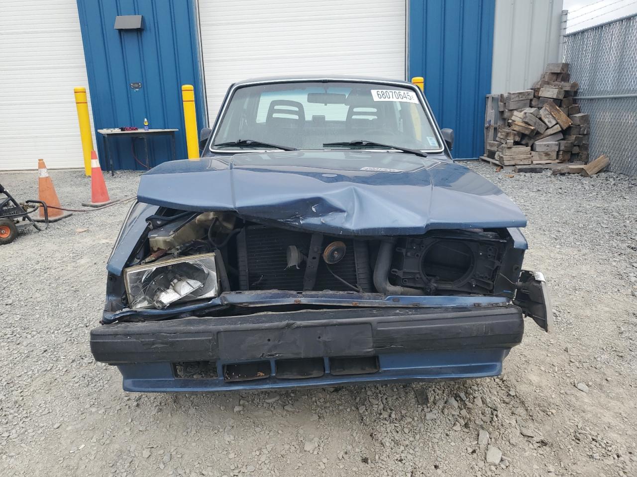 1988 Volvo 244 Dl Blue vin: YV1AX8844J1285703