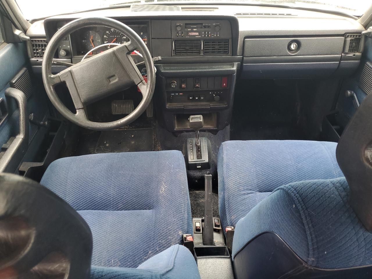 1988 Volvo 244 Dl Blue vin: YV1AX8844J1285703