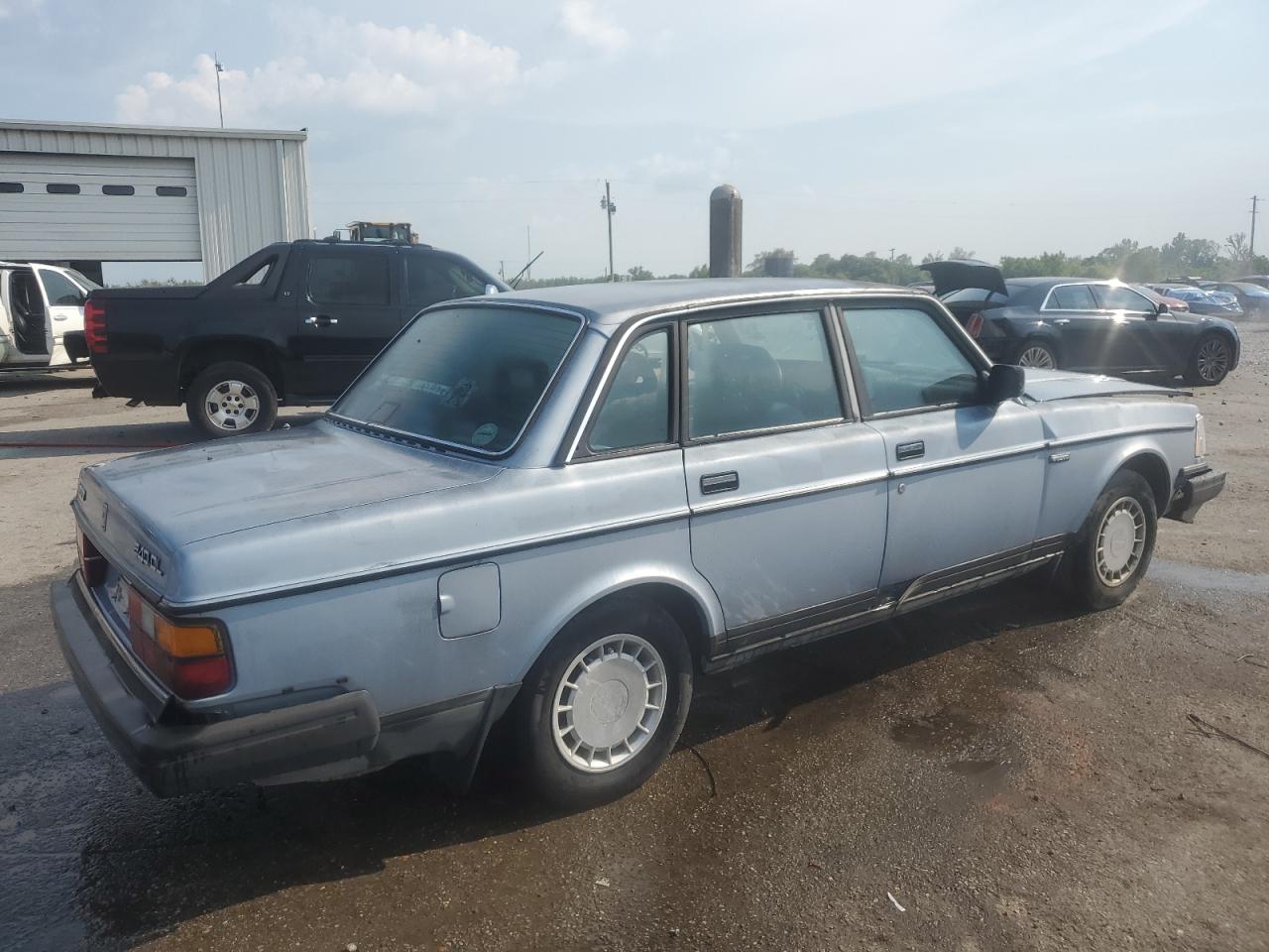 1989 Volvo 244 Dl Blue vin: YV1AX8845K1376772