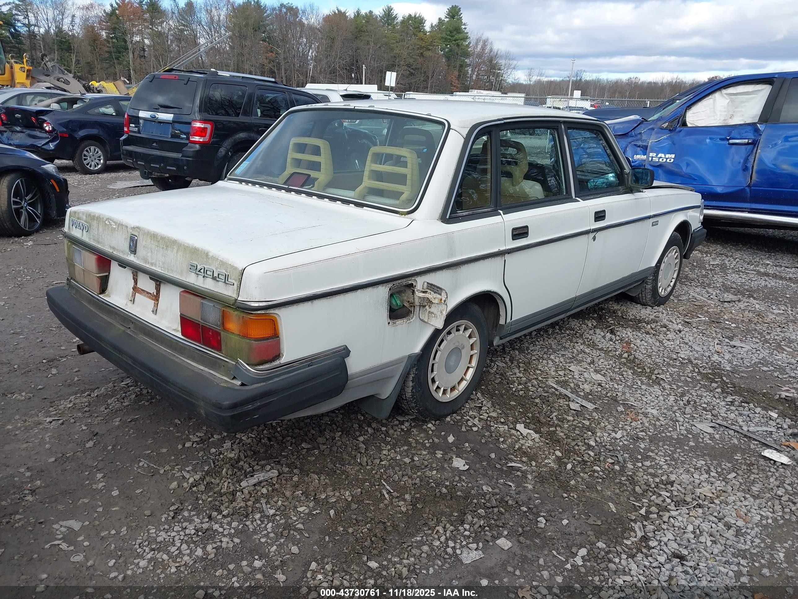 1989 Volvo 244 Dl/gl White vin: YV1AX8846K1353338