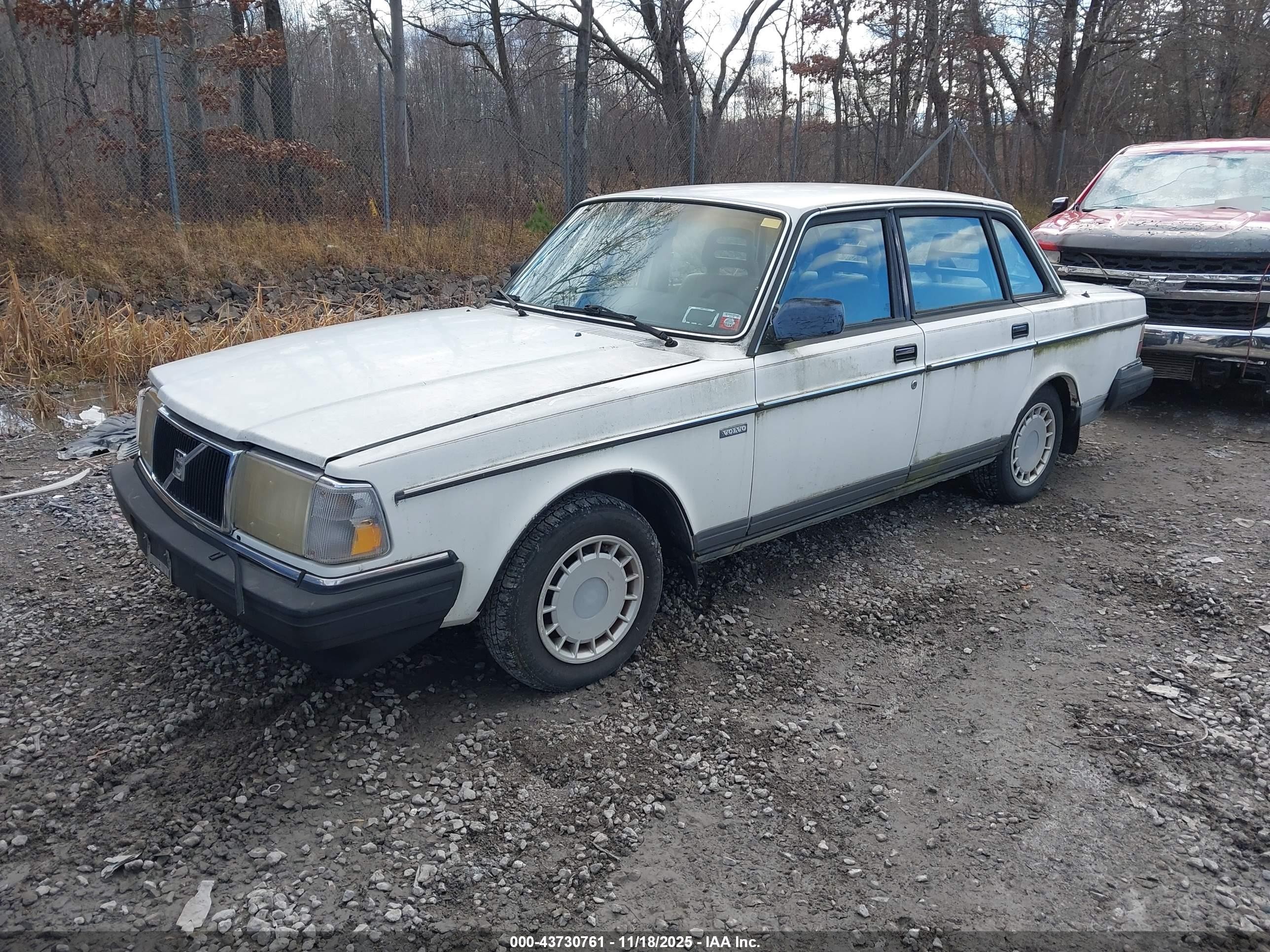 1989 Volvo 244 Dl/gl White vin: YV1AX8846K1353338
