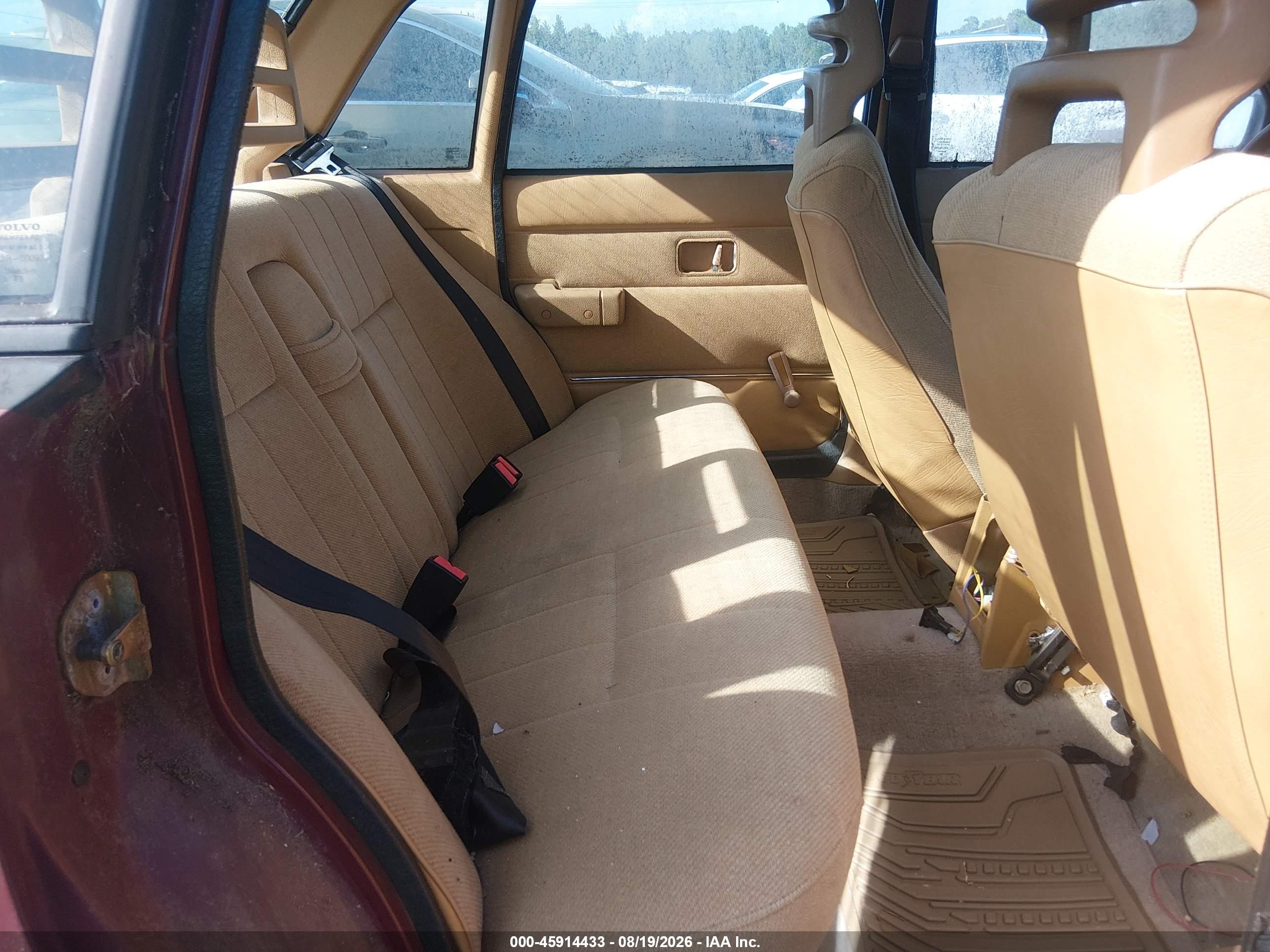 1989 Volvo 244 Dl/gl Red vin: YV1AX8846K1384573