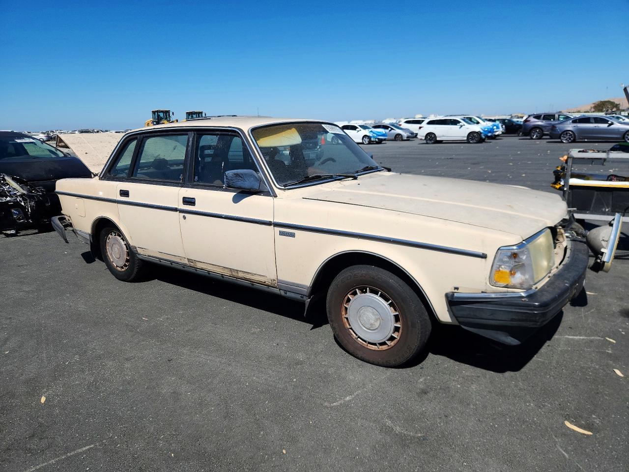 1987 Volvo 244 Dl Бежевый vin: YV1AX8847H1225215