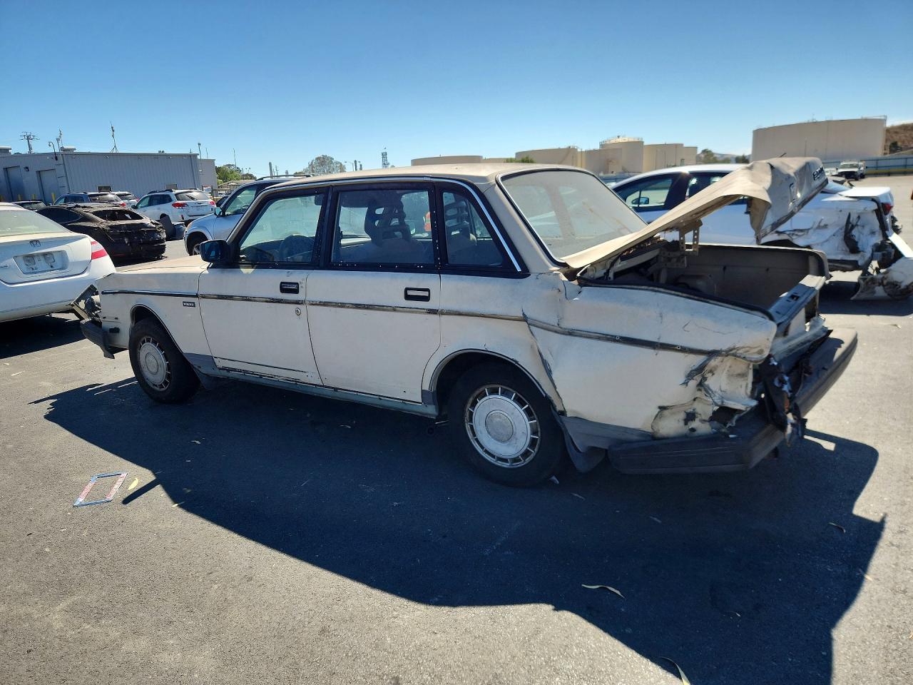 1987 Volvo 244 Dl Бежевый vin: YV1AX8847H1225215