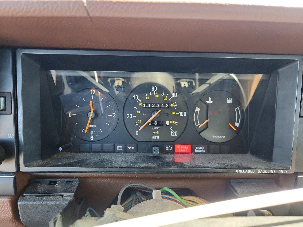 1987 Volvo 244 Dl Бежевый vin: YV1AX8847H1225215