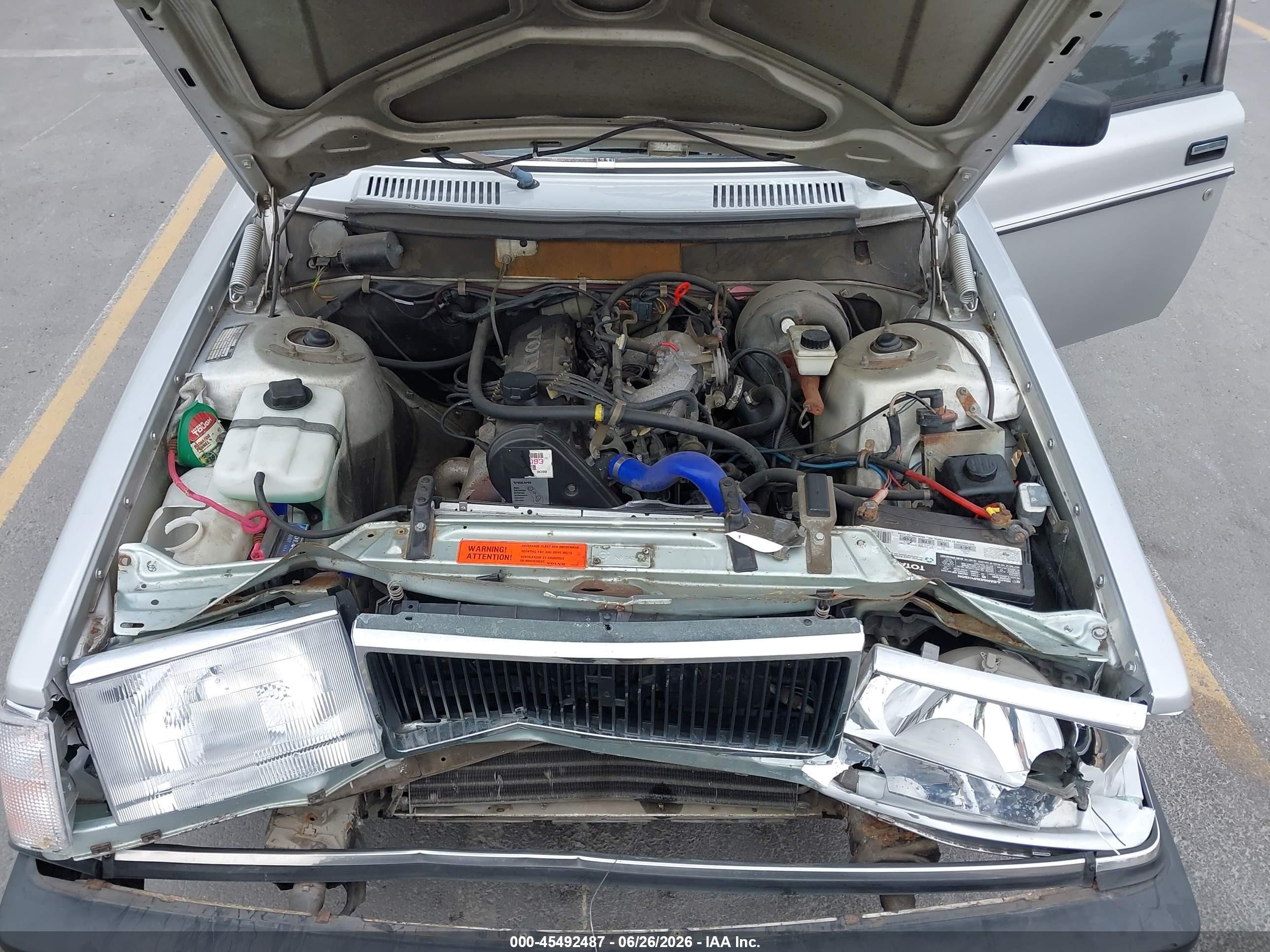 1987 Volvo 244 Dl/gl Серебряный vin: YV1AX8847H1229586