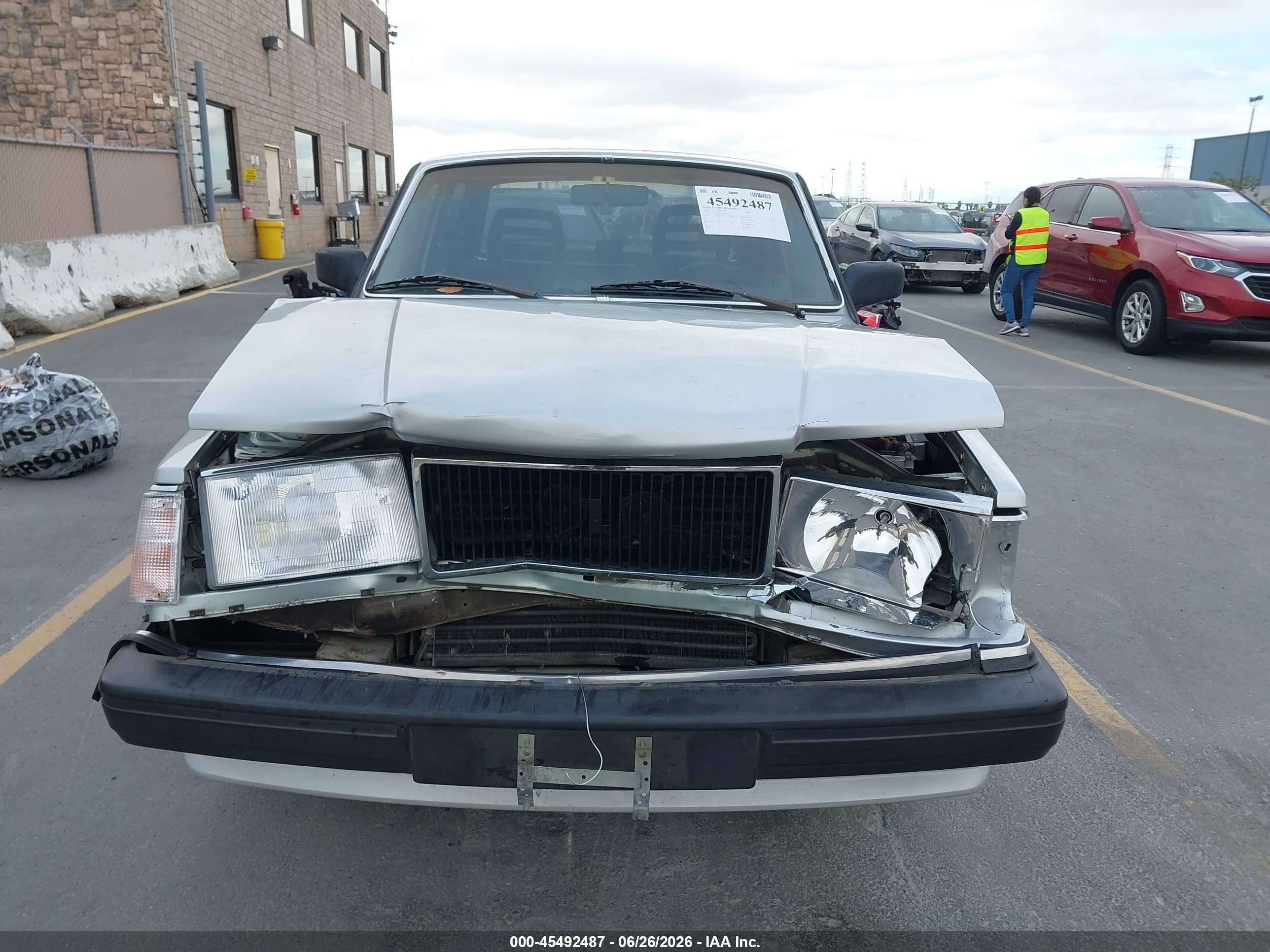 1987 Volvo 244 Dl/gl Серебряный vin: YV1AX8847H1229586