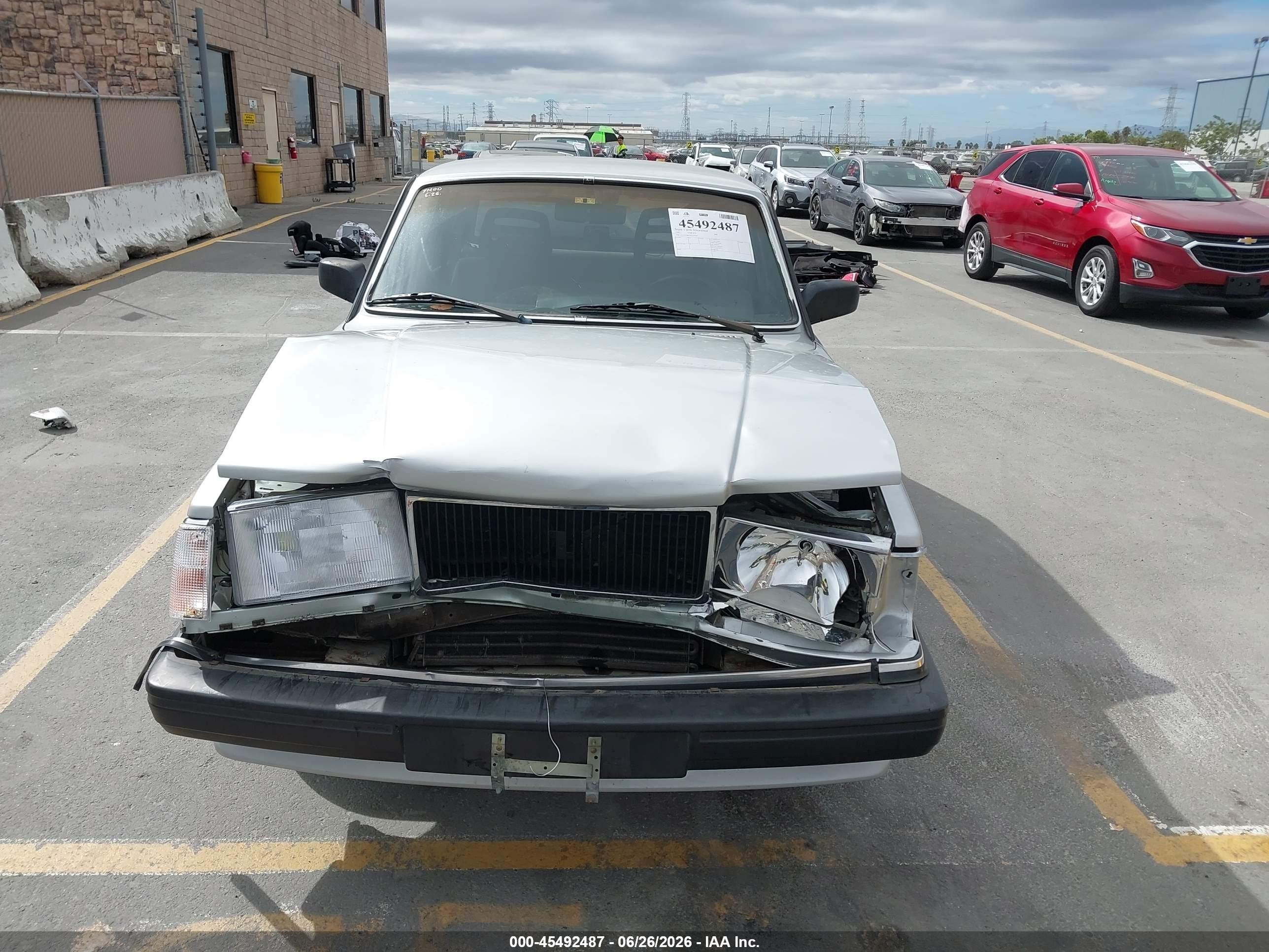 1987 Volvo 244 Dl/gl Серебряный vin: YV1AX8847H1229586