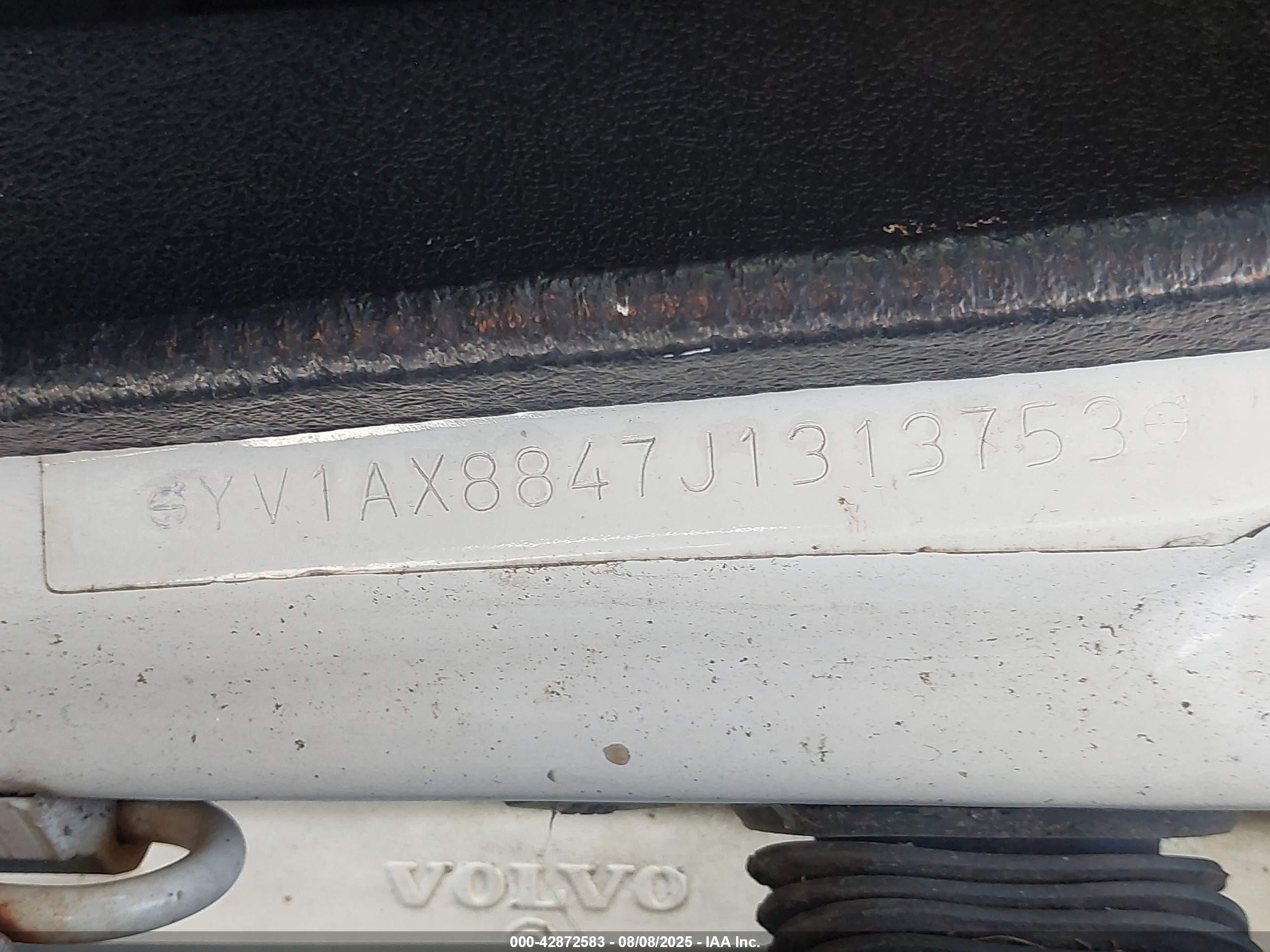 1988 Volvo 244 Dl/gl White vin: YV1AX8847J1313753