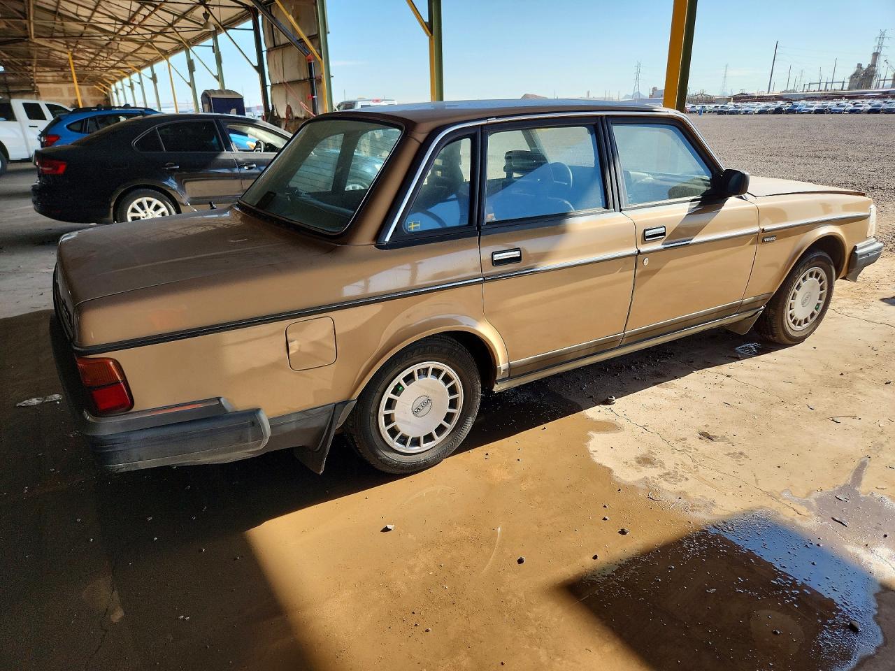 1986 Volvo 244 Dl Tan vin: YV1AX8848G1207806