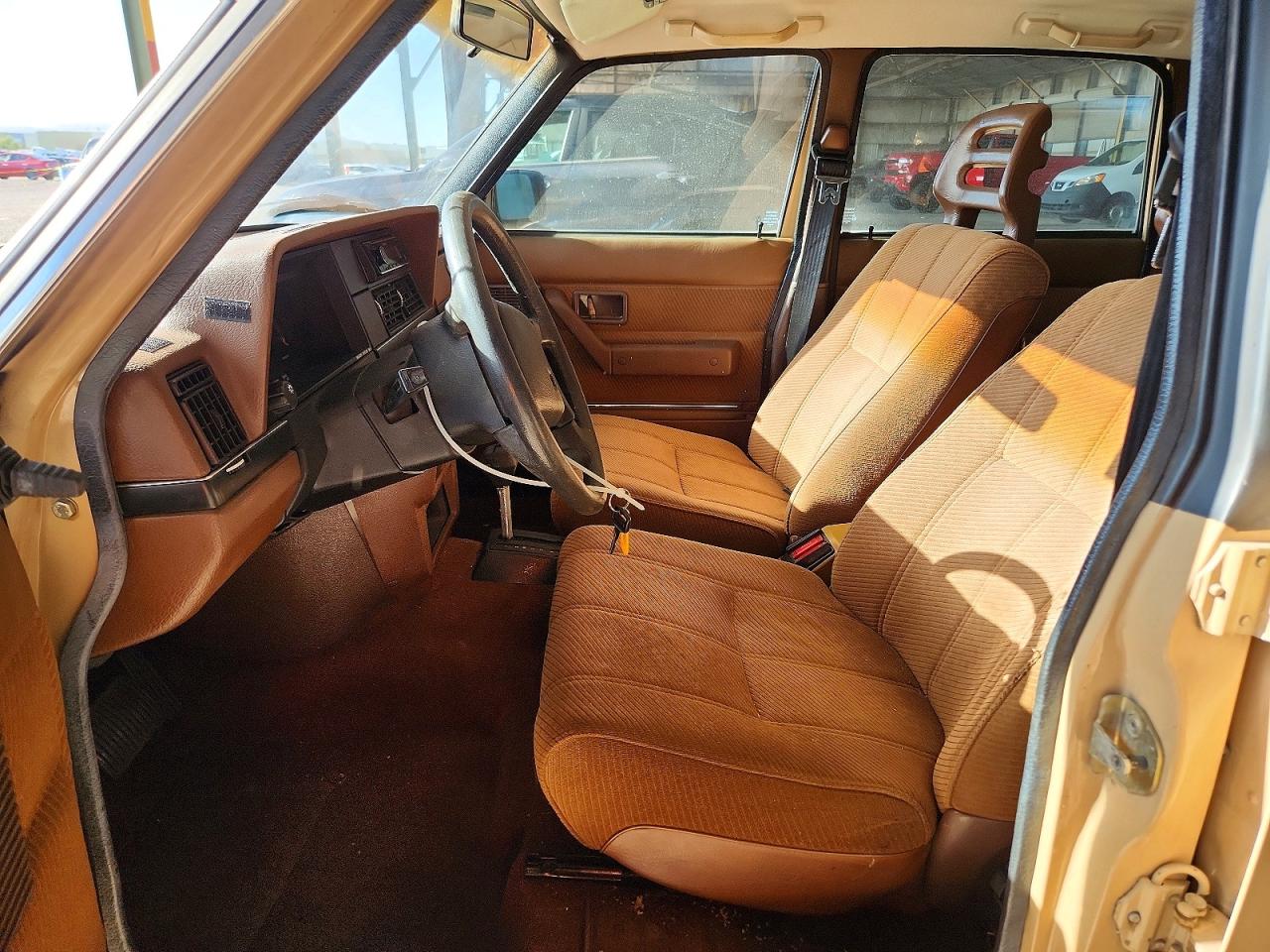 1986 Volvo 244 Dl Tan vin: YV1AX8848G1207806