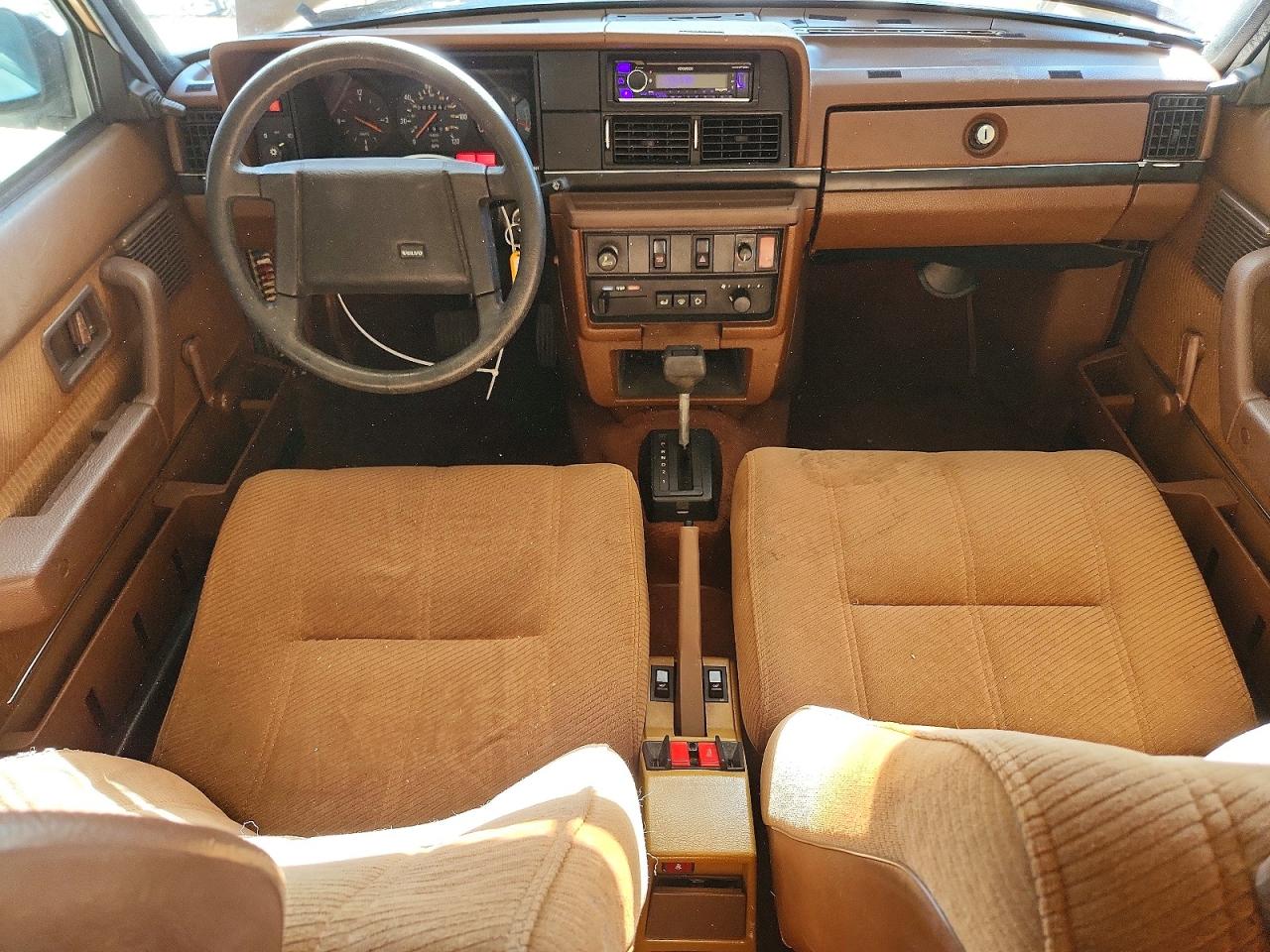 1986 Volvo 244 Dl Tan vin: YV1AX8848G1207806