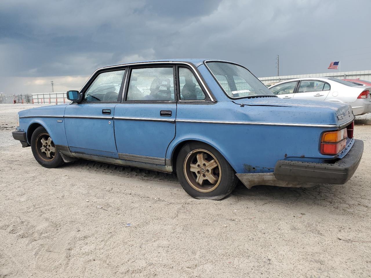 1988 Volvo 244 Dl   Синий vin: YV1AX8848J1281170