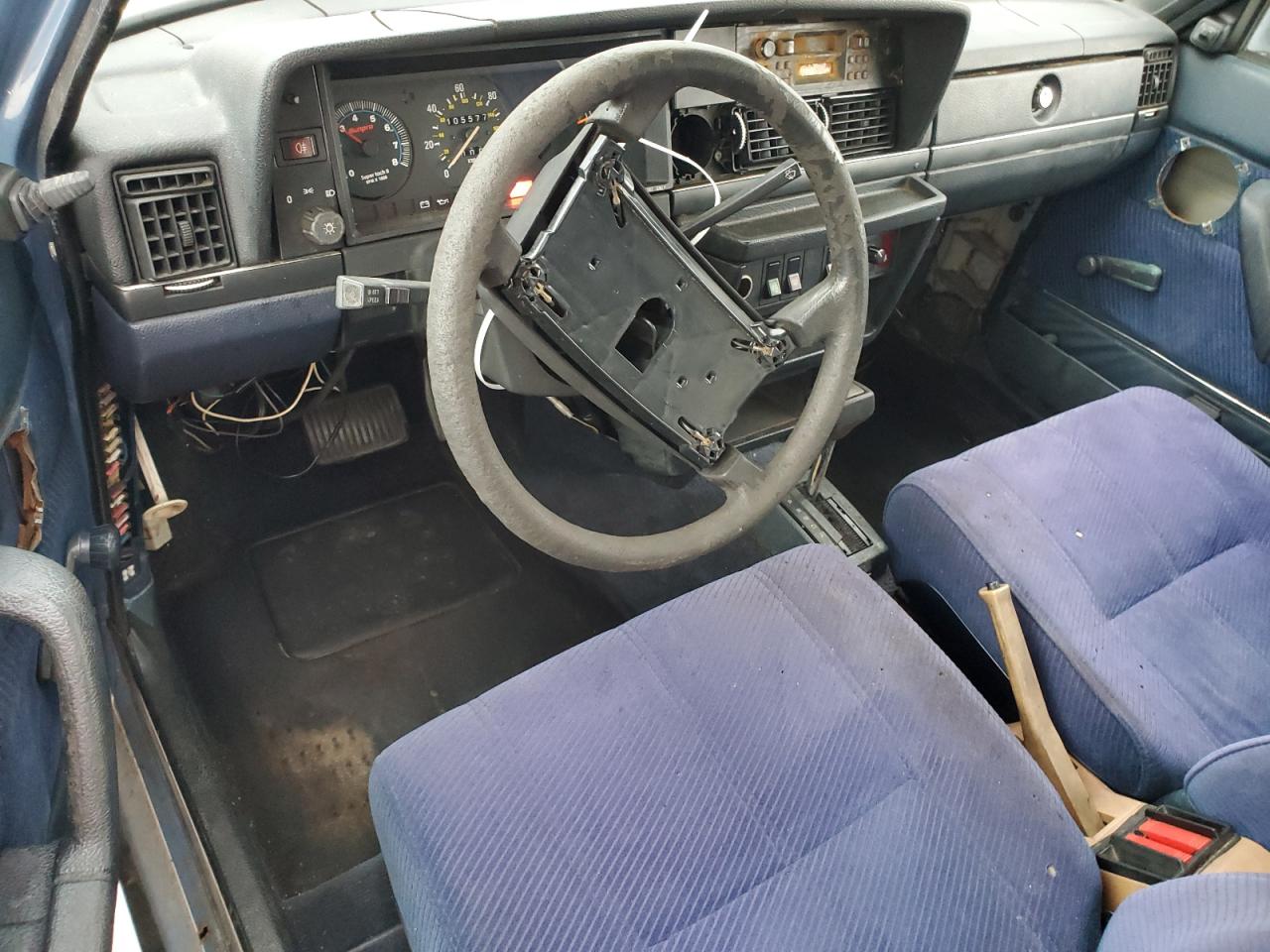 1988 Volvo 244 Dl   Синий vin: YV1AX8848J1281170